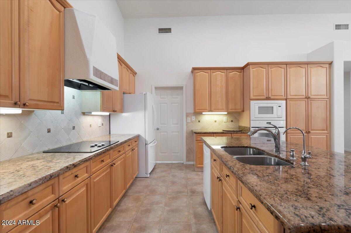 10264 E VERBENA Lane