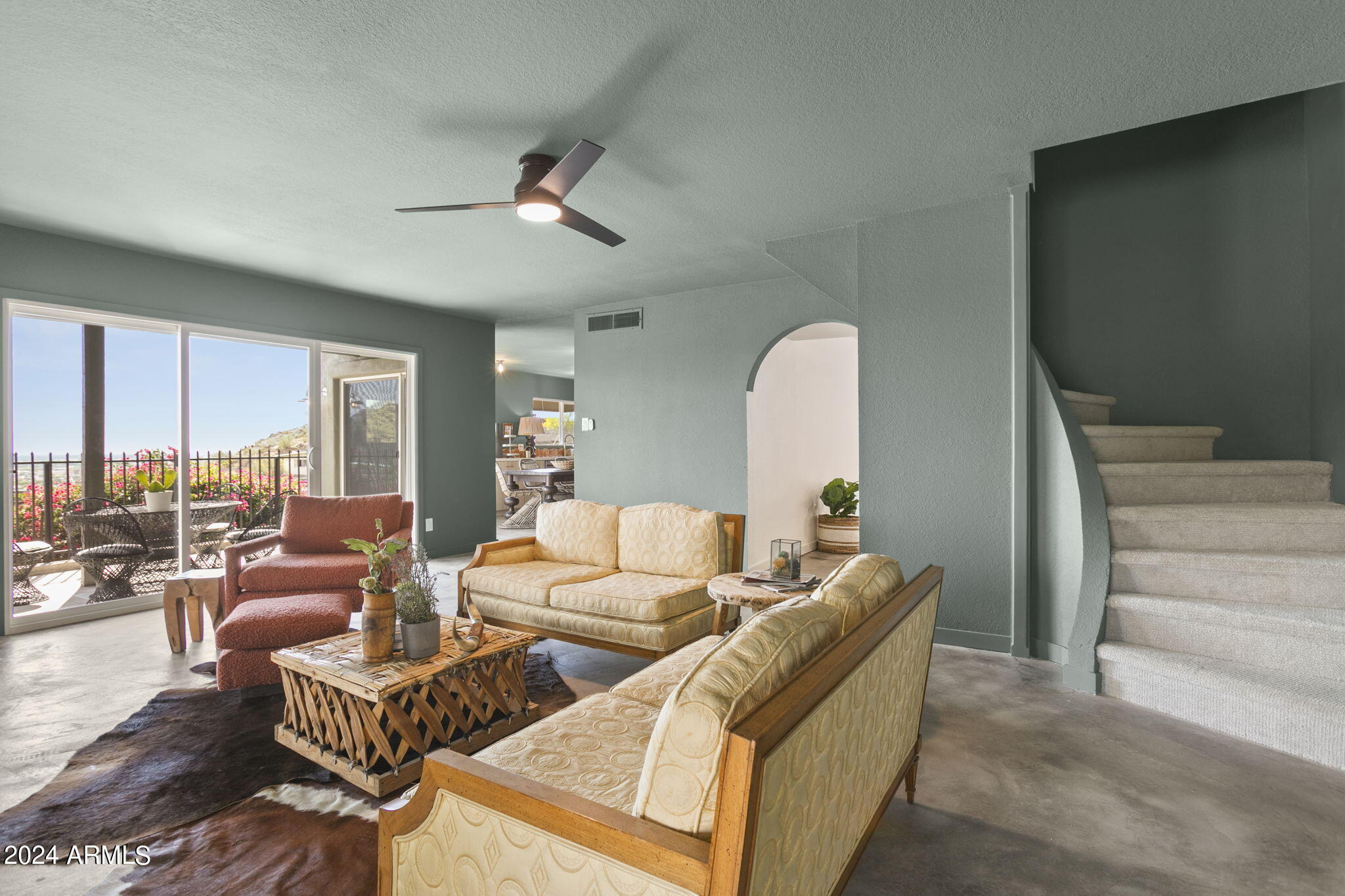 1734 E Gold Dust Avenue