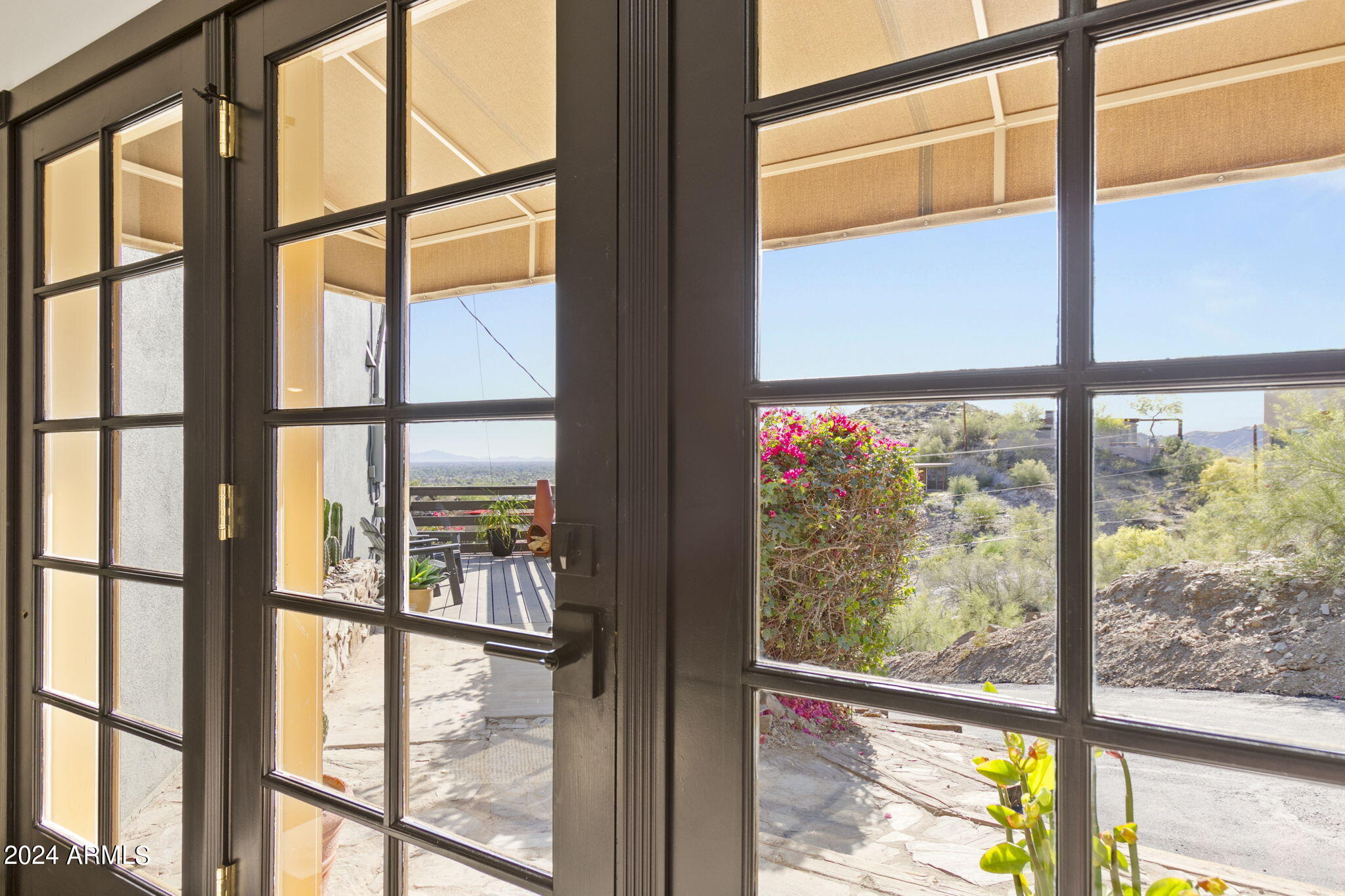 1734 E Gold Dust Avenue