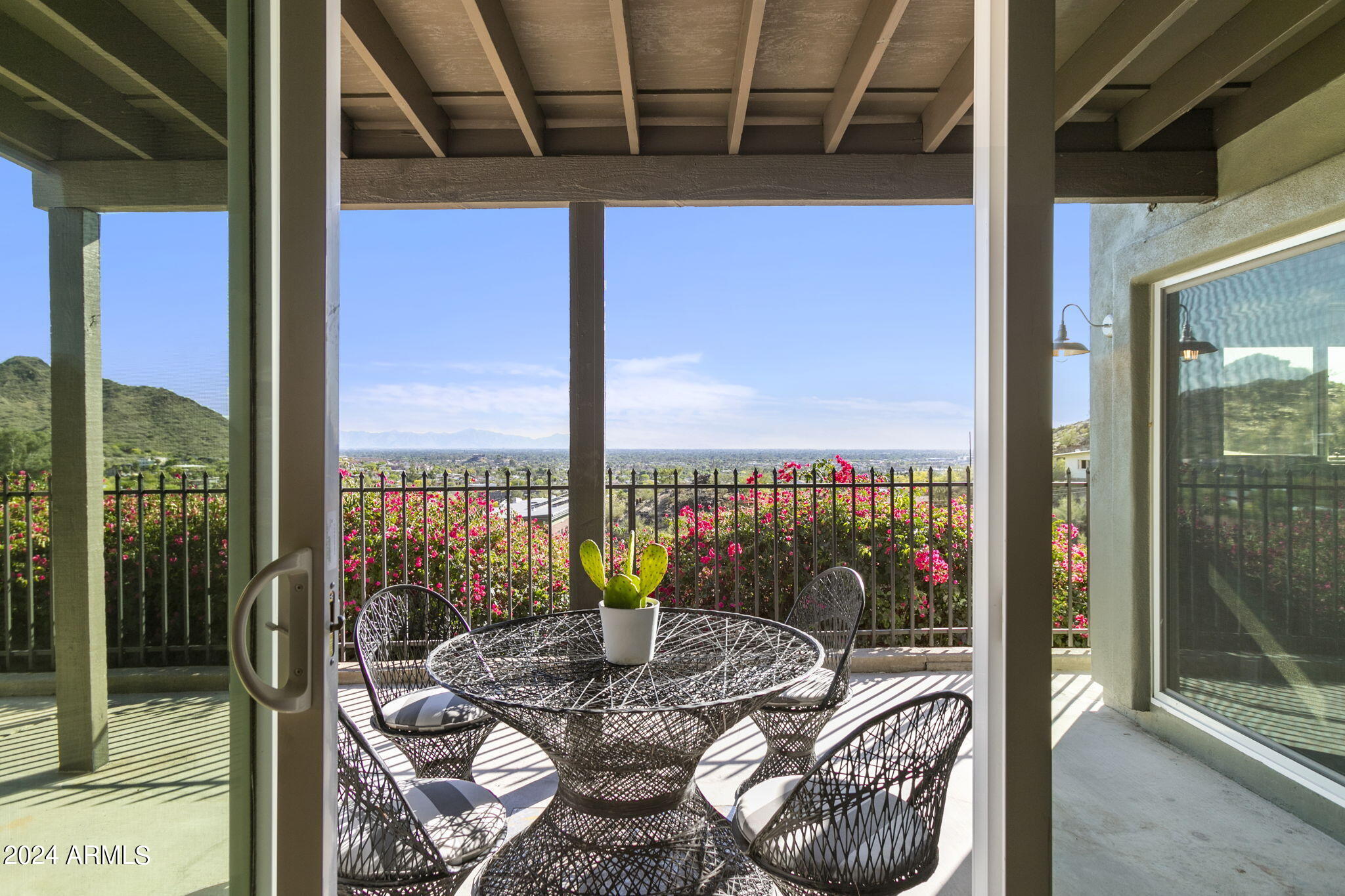 1734 E Gold Dust Avenue