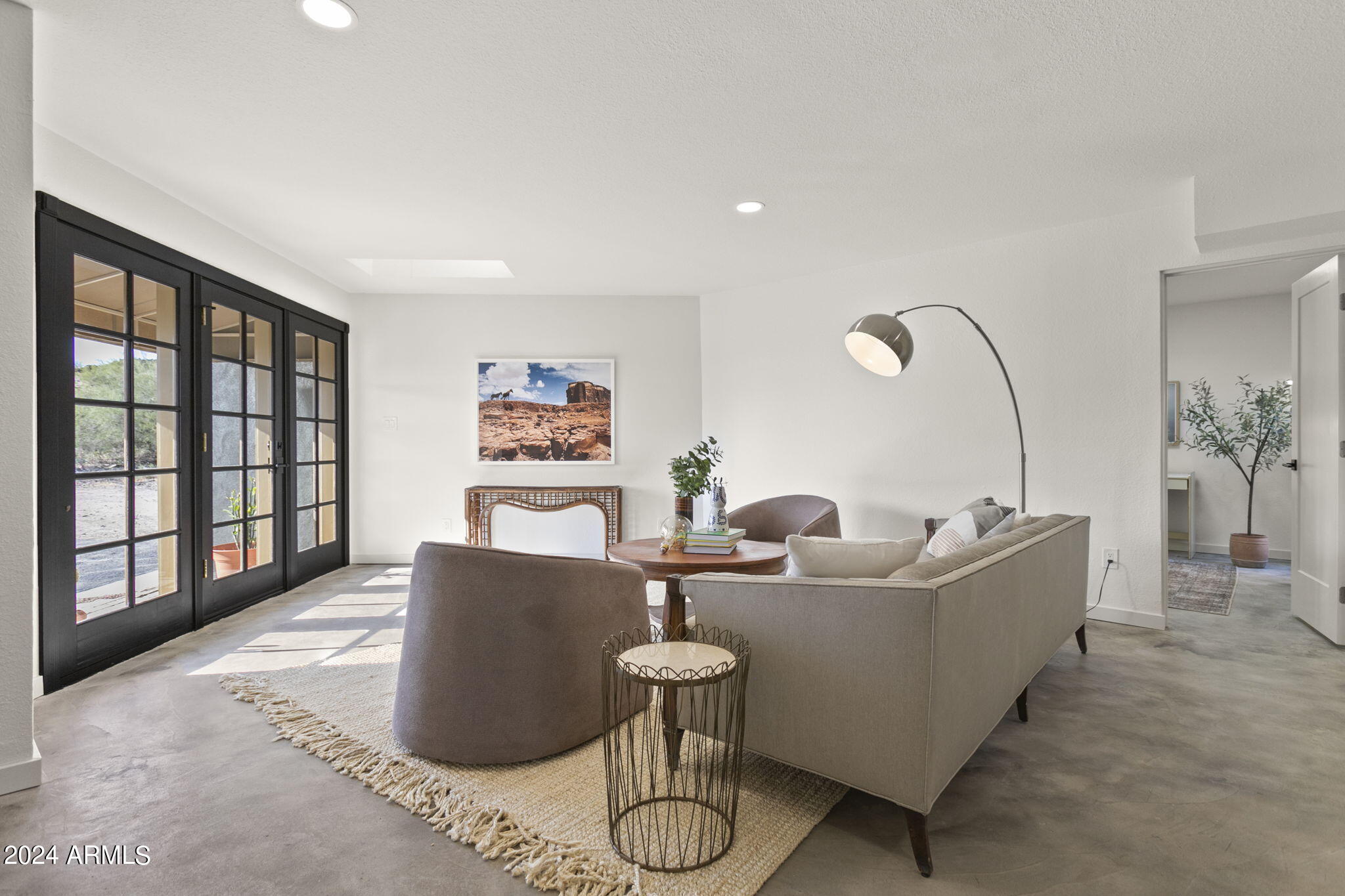 1734 E Gold Dust Avenue