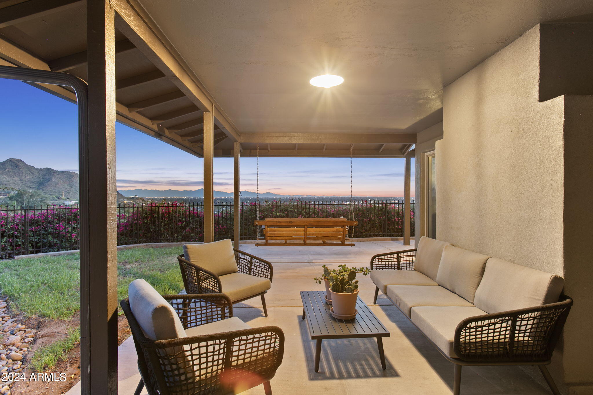 1734 E Gold Dust Avenue