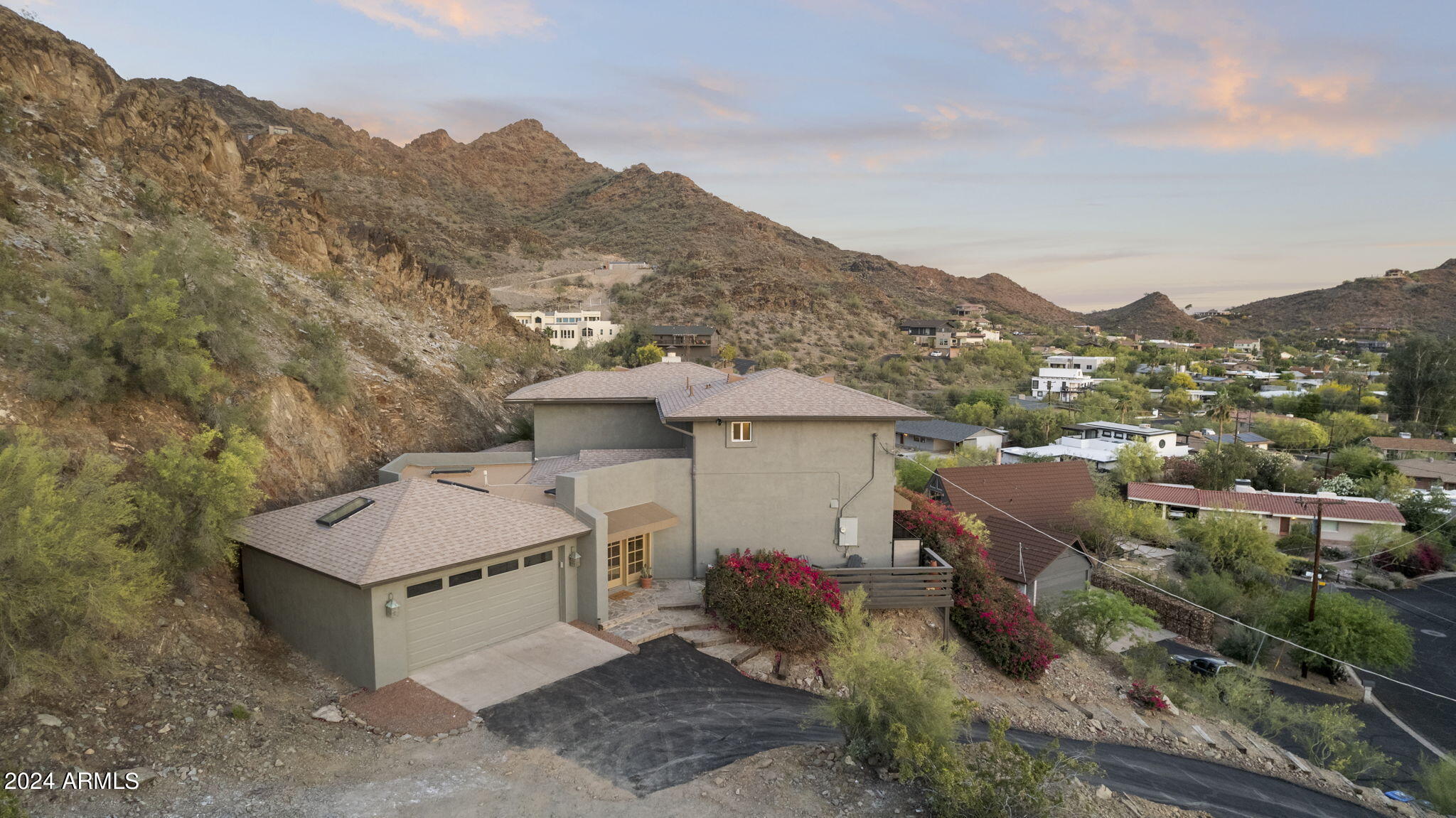 1734 E Gold Dust Avenue