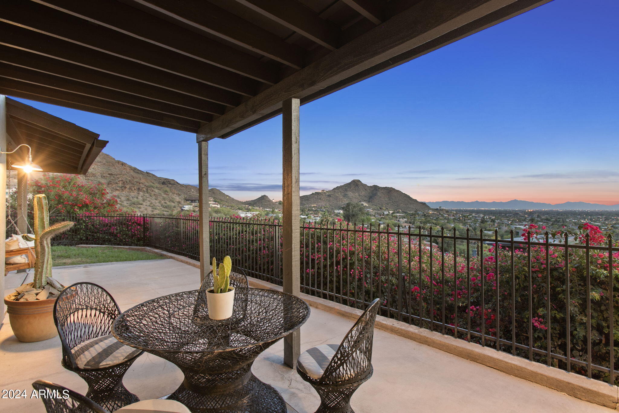 1734 E Gold Dust Avenue