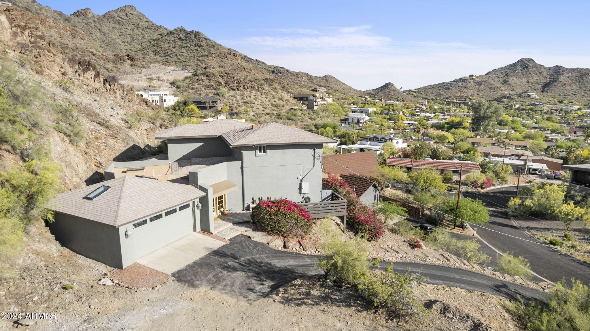 1734 E Gold Dust Avenue