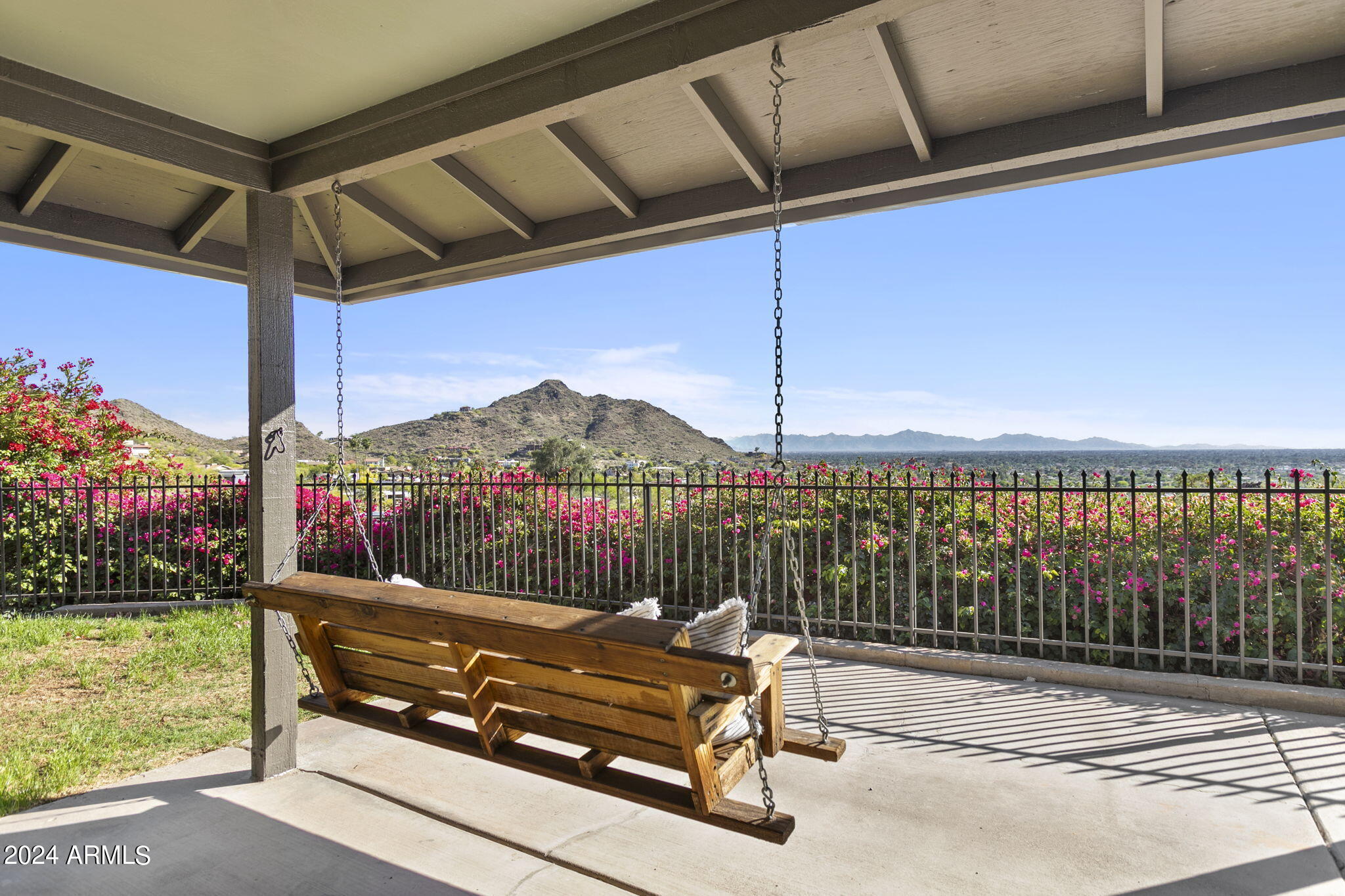 1734 E Gold Dust Avenue