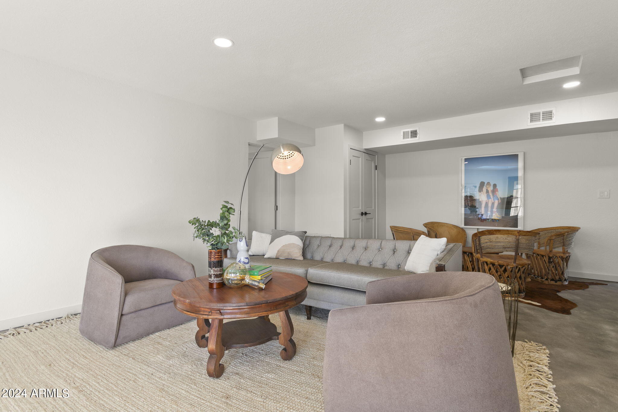 1734 E Gold Dust Avenue