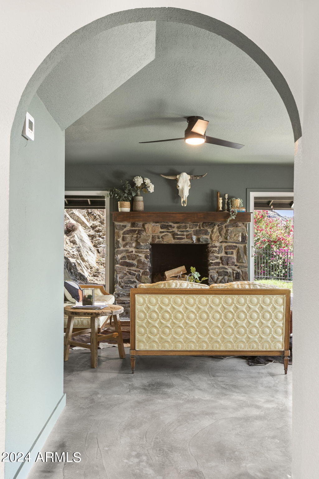 1734 E Gold Dust Avenue