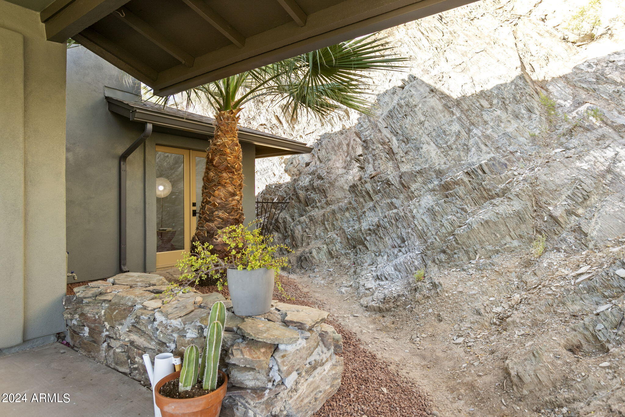 1734 E Gold Dust Avenue