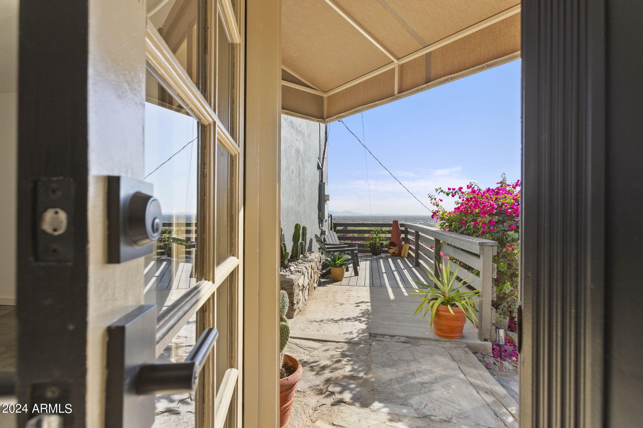 1734 E Gold Dust Avenue