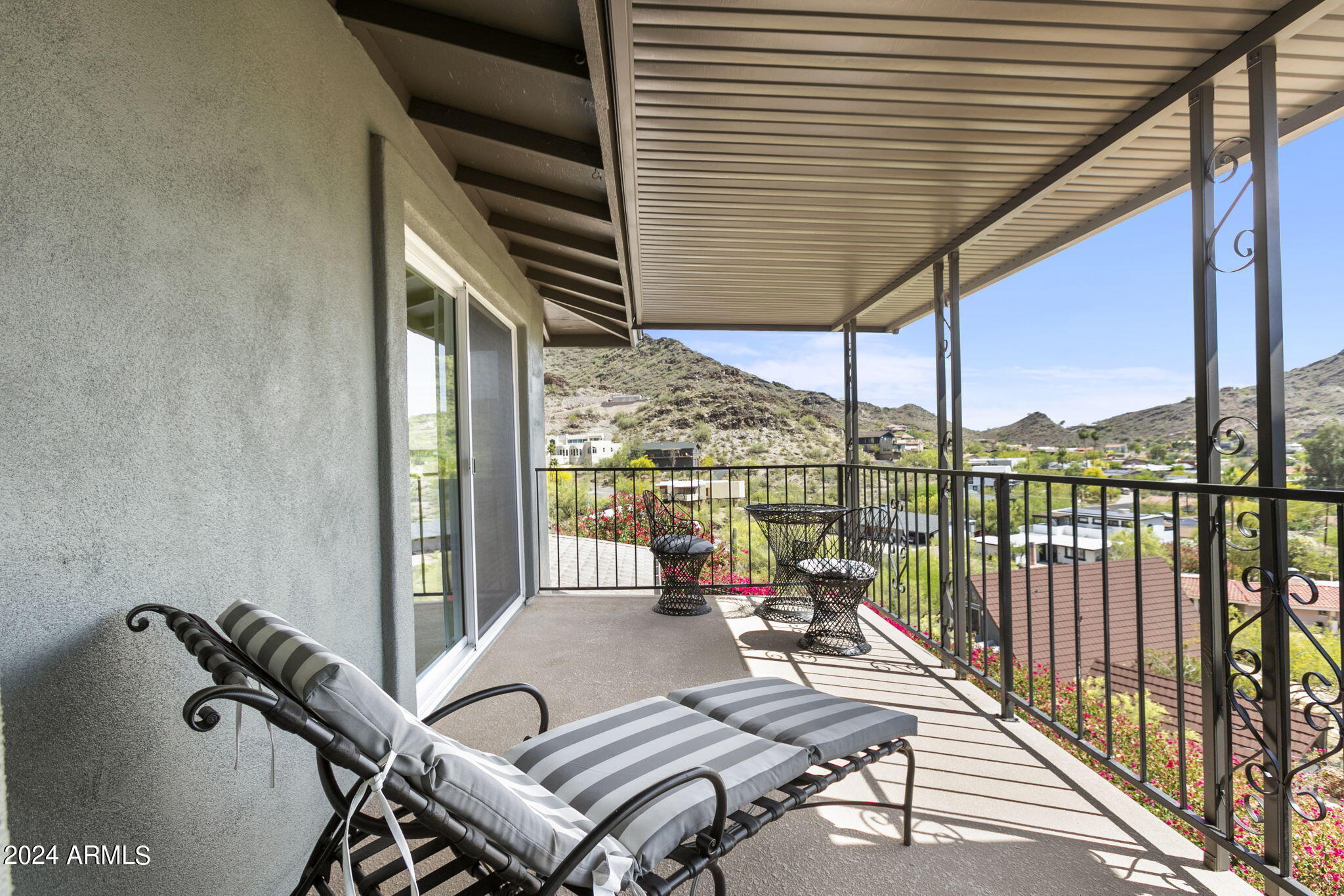 1734 E Gold Dust Avenue