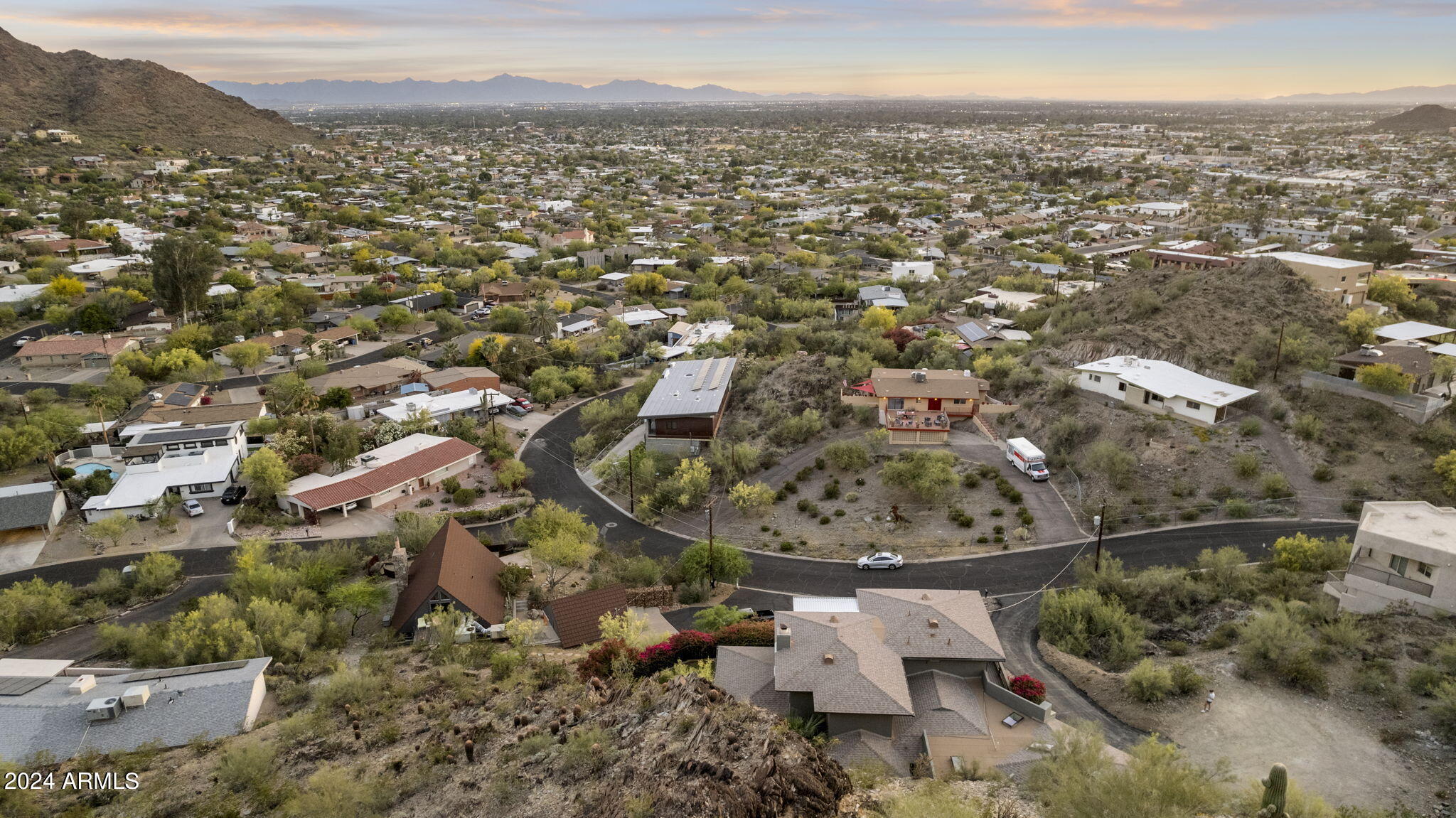 1734 E Gold Dust Avenue