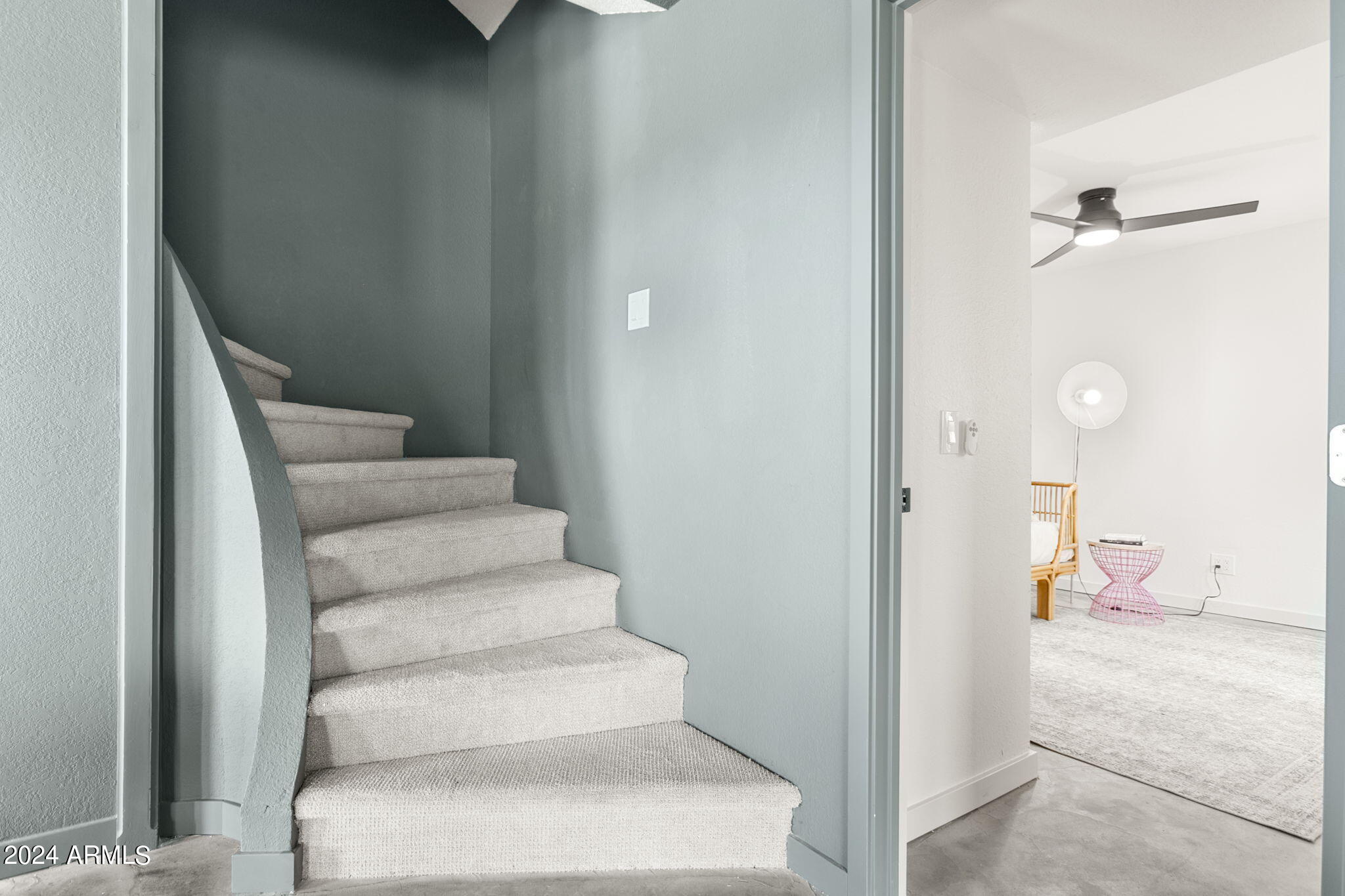 1734 E Gold Dust Avenue