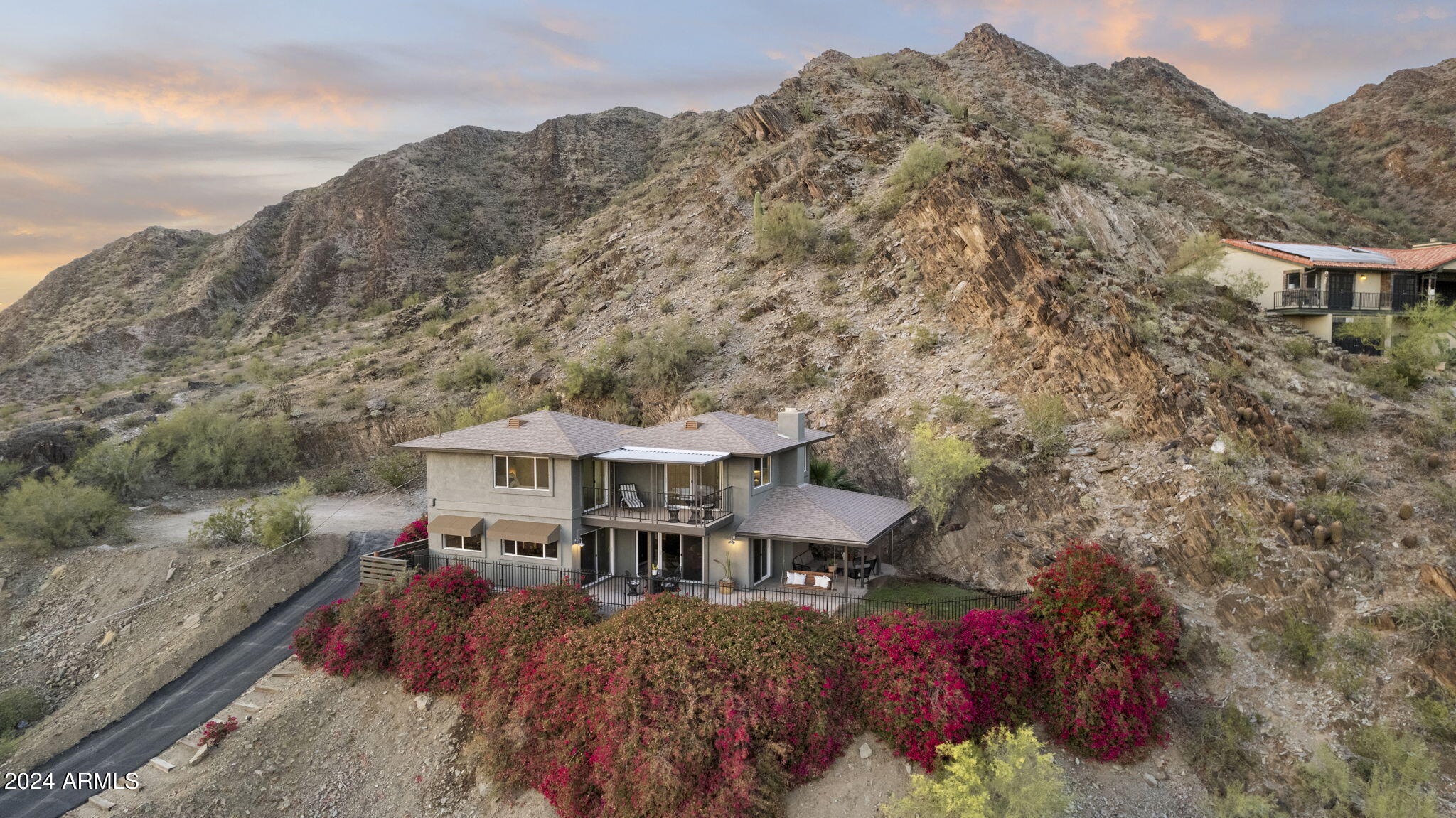 1734 E Gold Dust Avenue