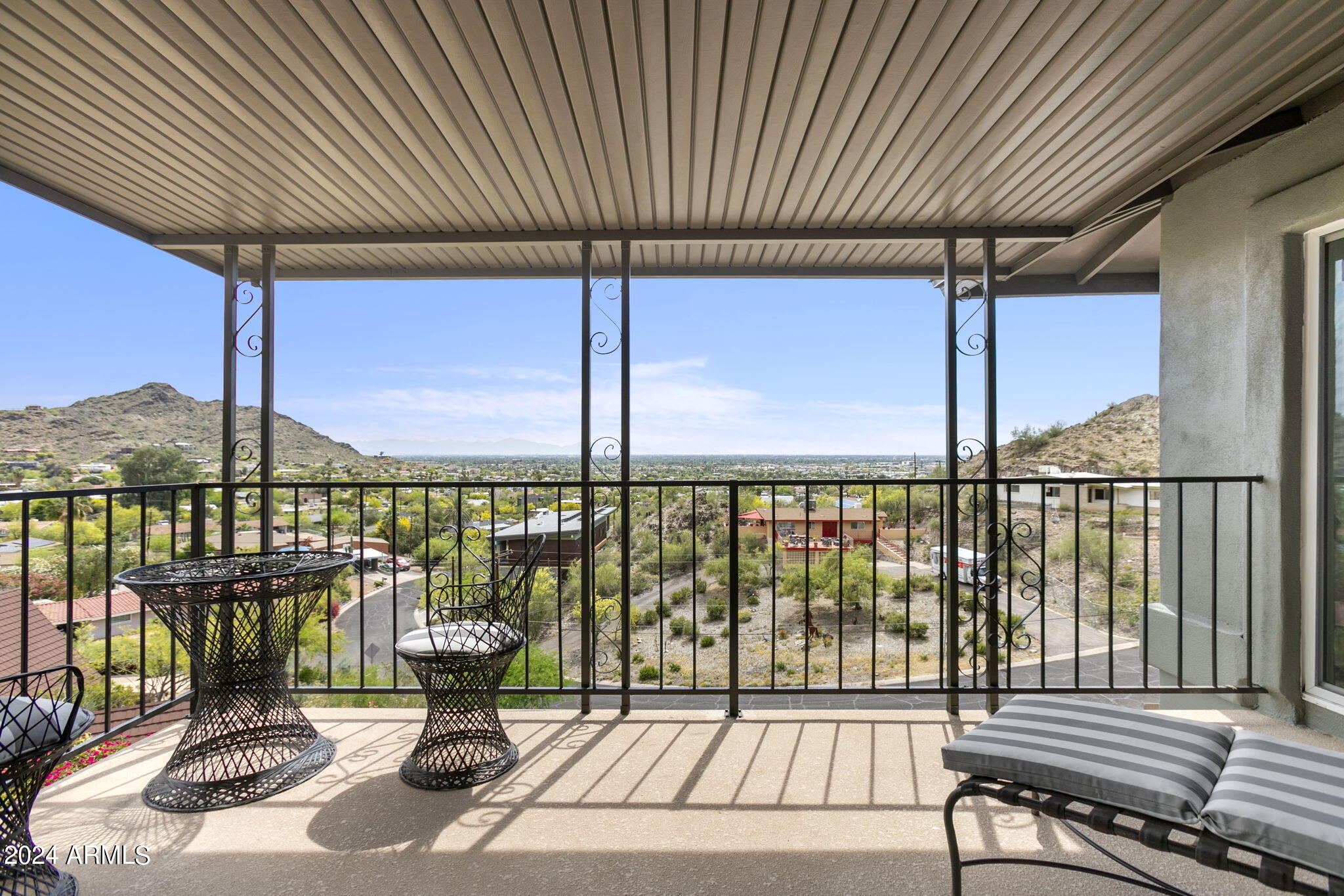 1734 E Gold Dust Avenue