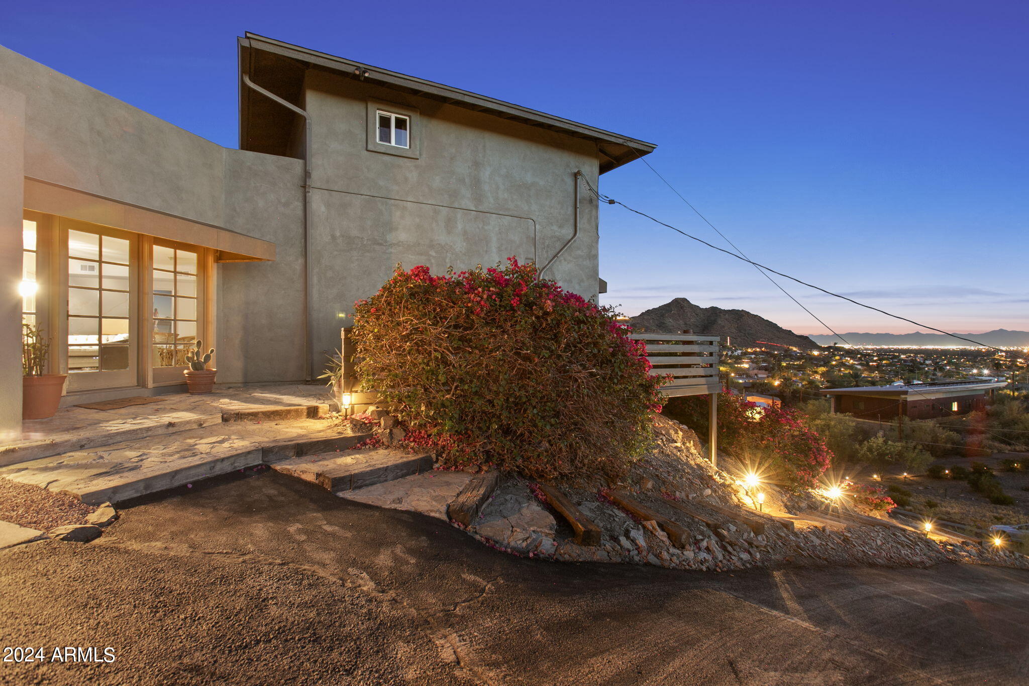 1734 E Gold Dust Avenue