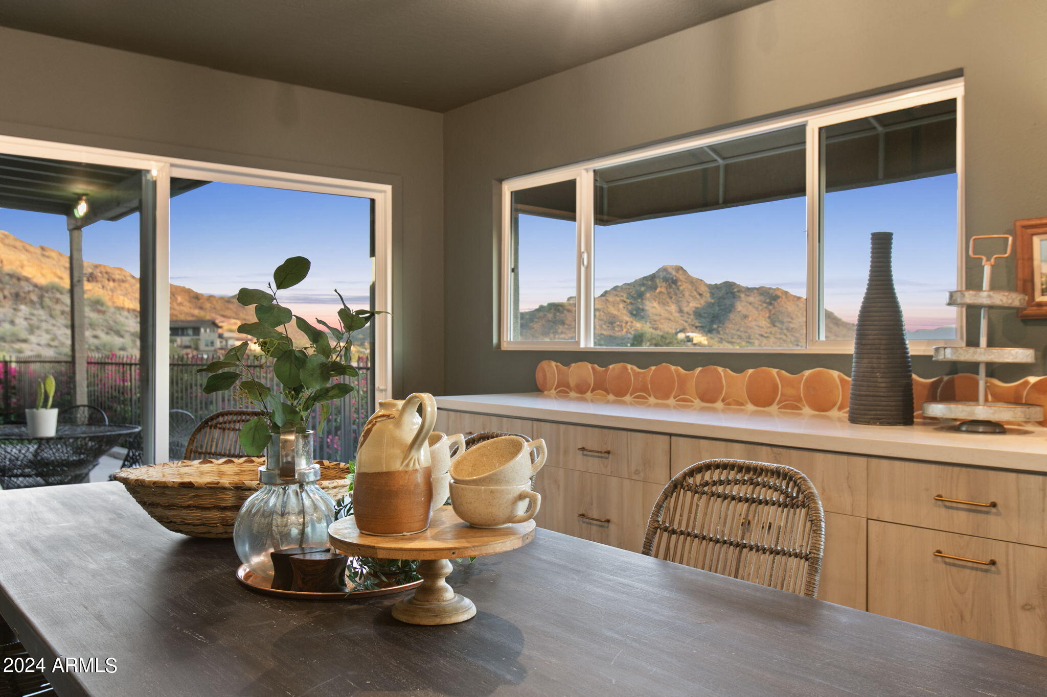 1734 E Gold Dust Avenue