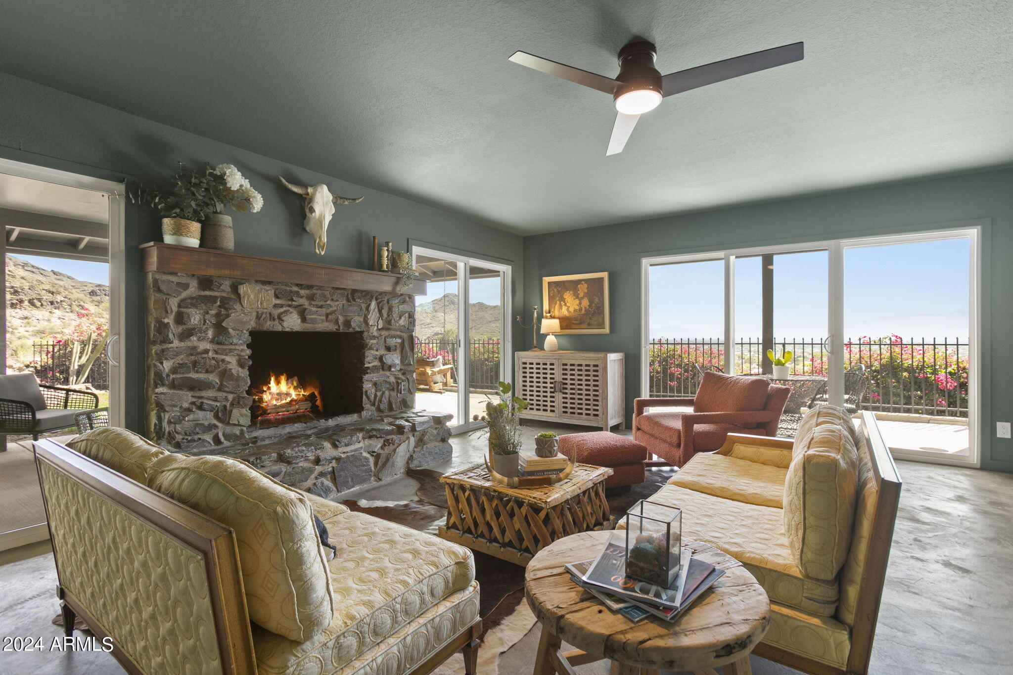 1734 E Gold Dust Avenue