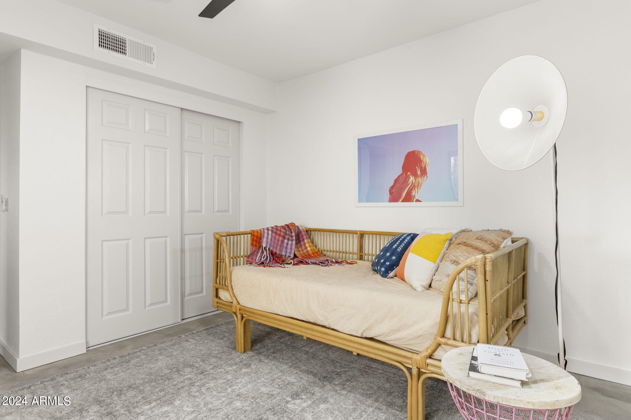 1734 E Gold Dust Avenue