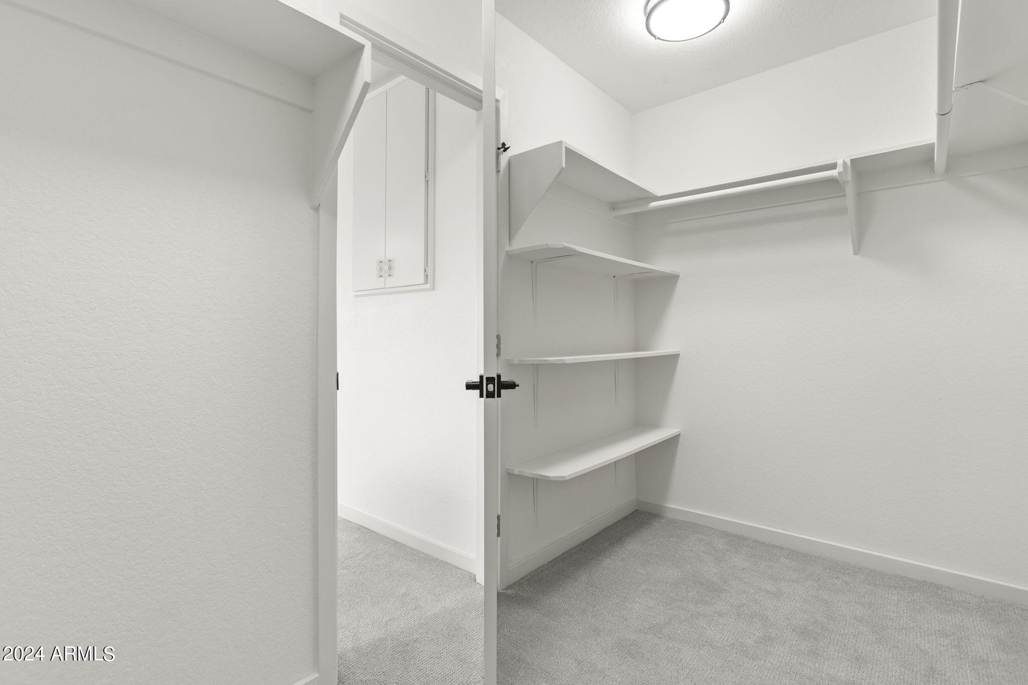 1734 E Gold Dust Avenue