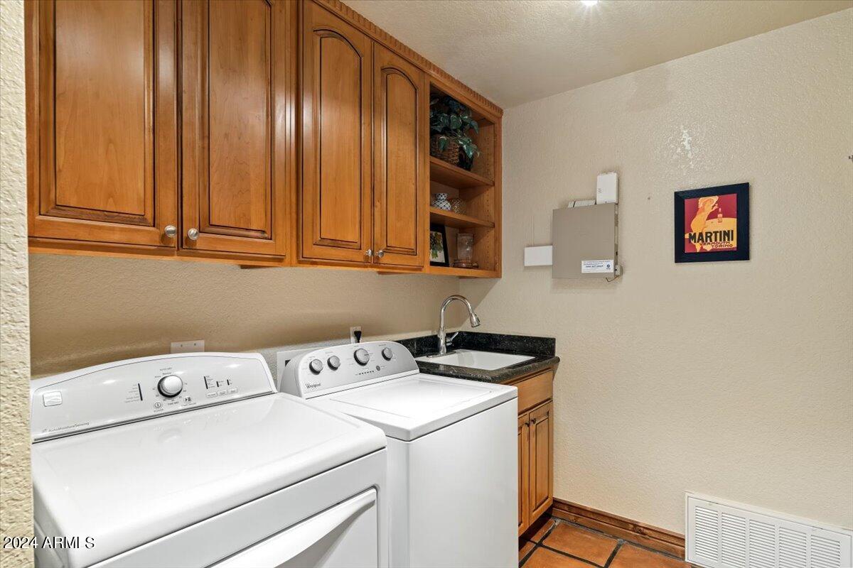 6209 N 29TH Place