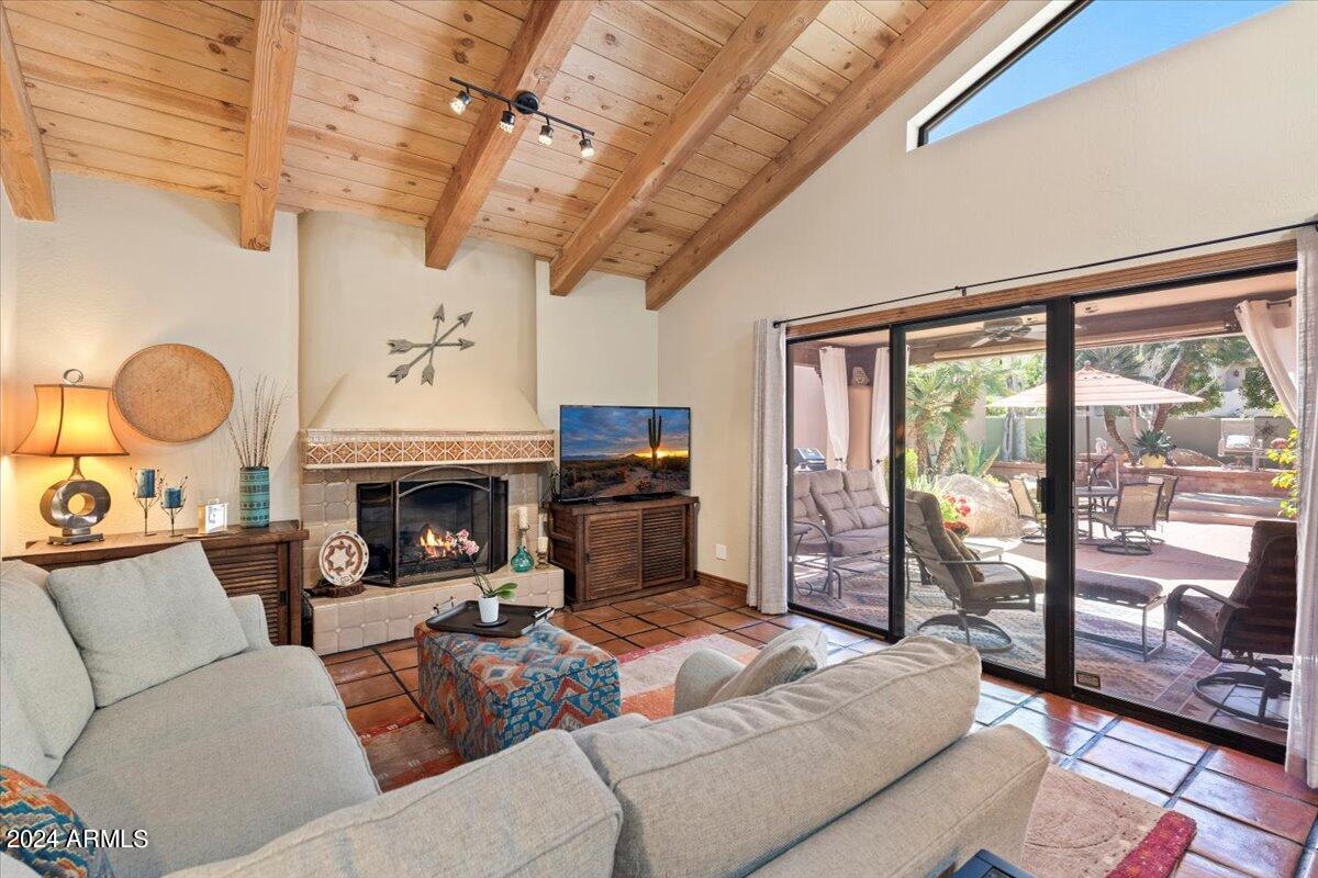 6209 N 29TH Place