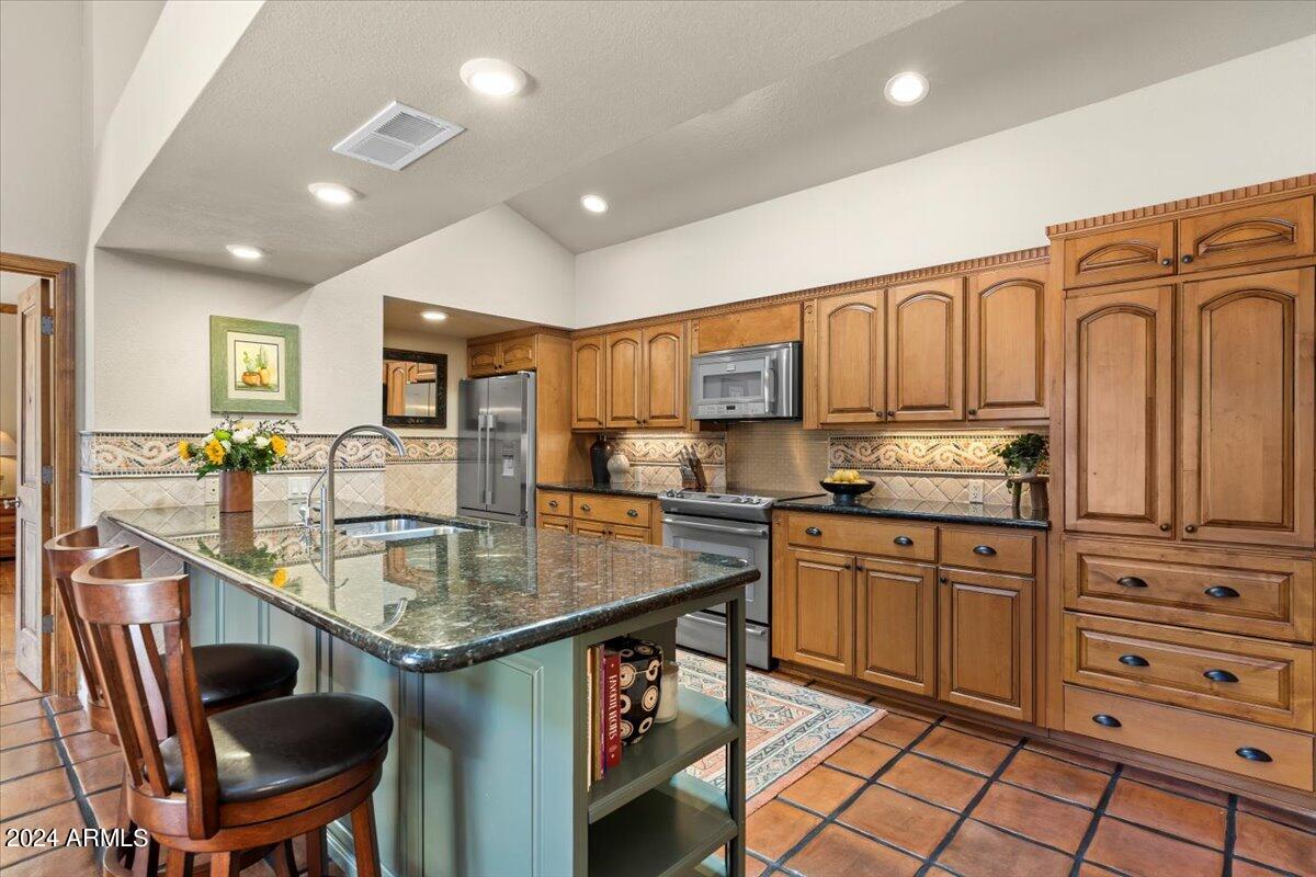 6209 N 29TH Place