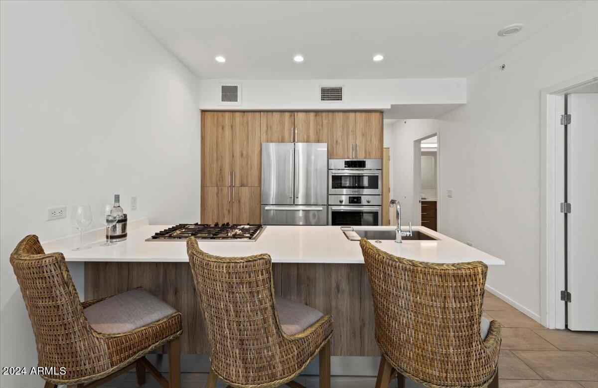 7180 E KIERLAND Boulevard # 204
