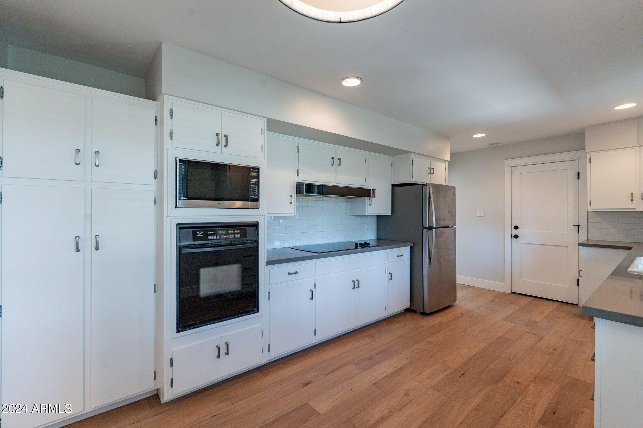 6438 E CALLE REDONDO --