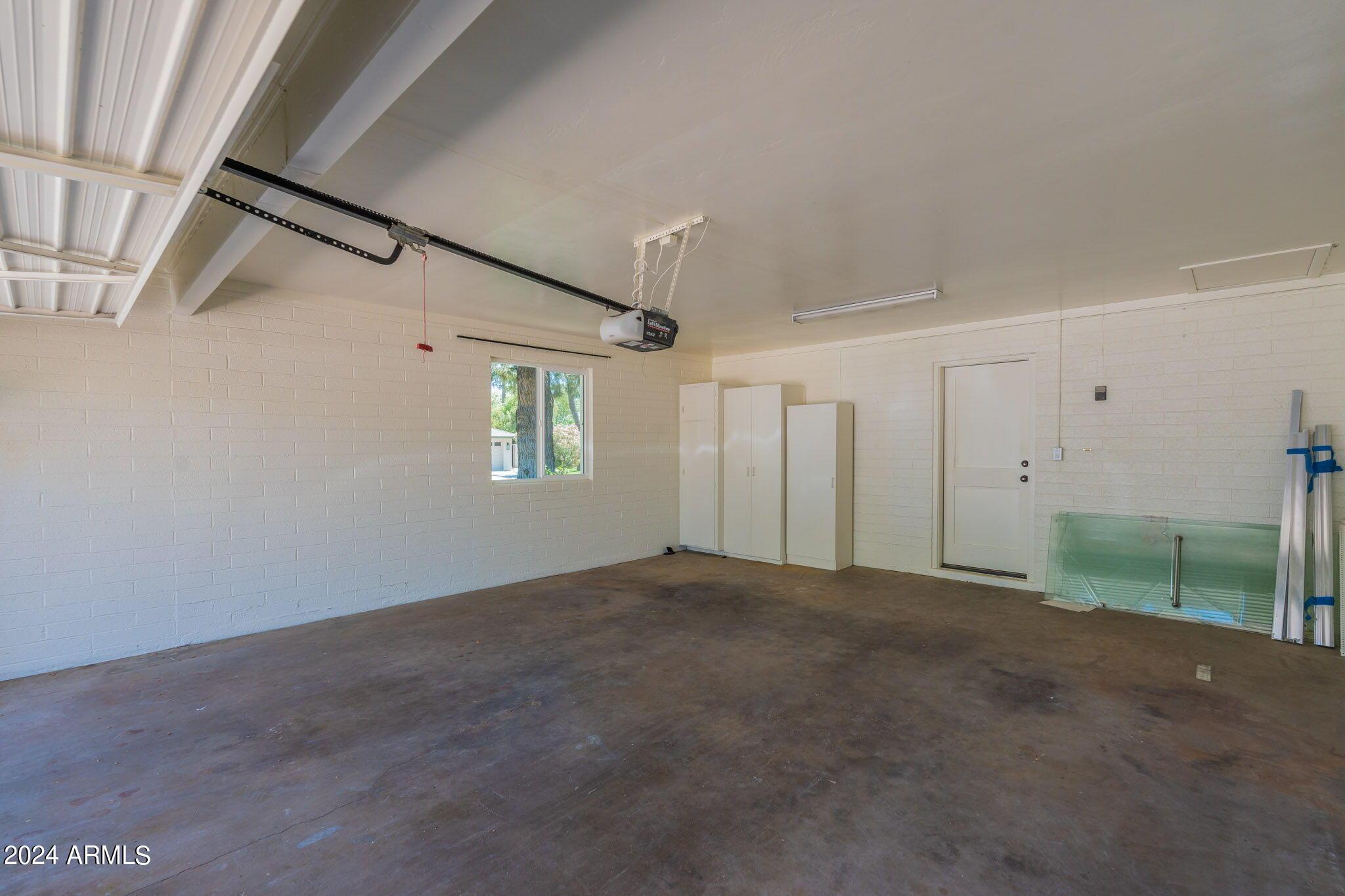 6438 E CALLE REDONDO --