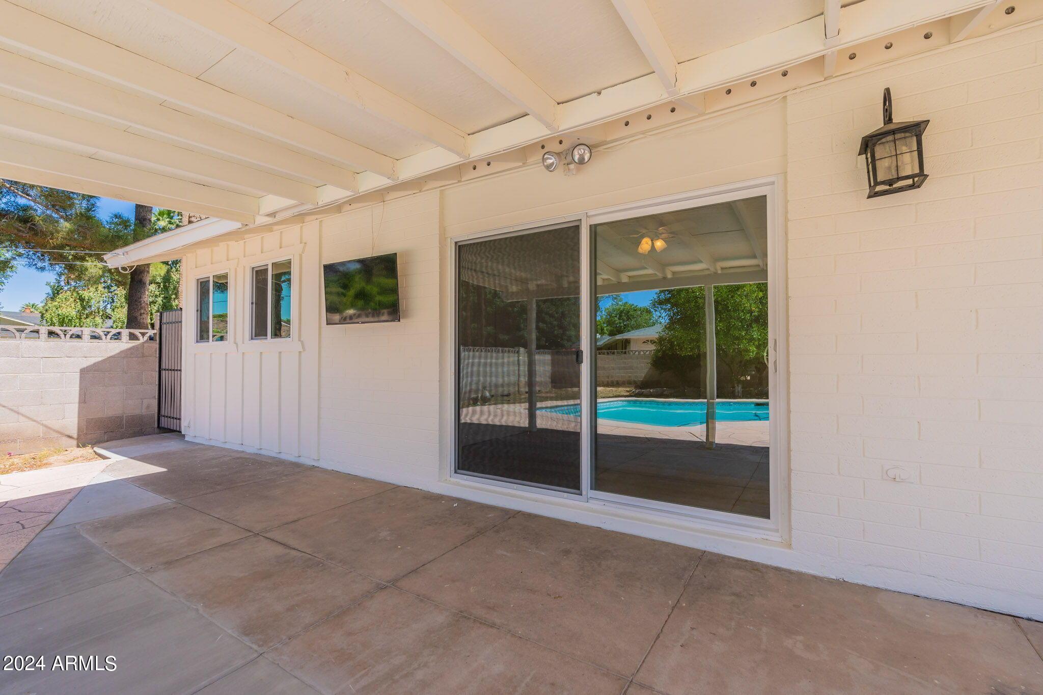 6438 E CALLE REDONDO --