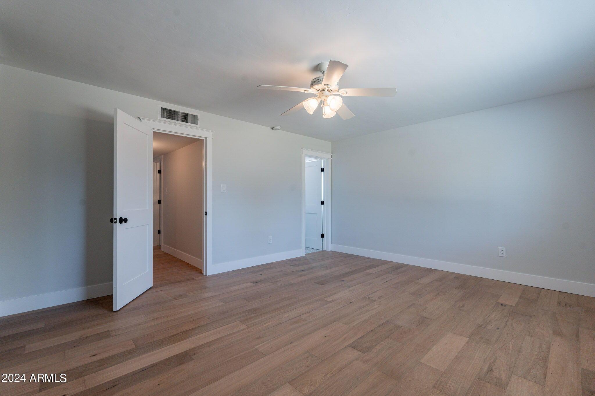 6438 E CALLE REDONDO --