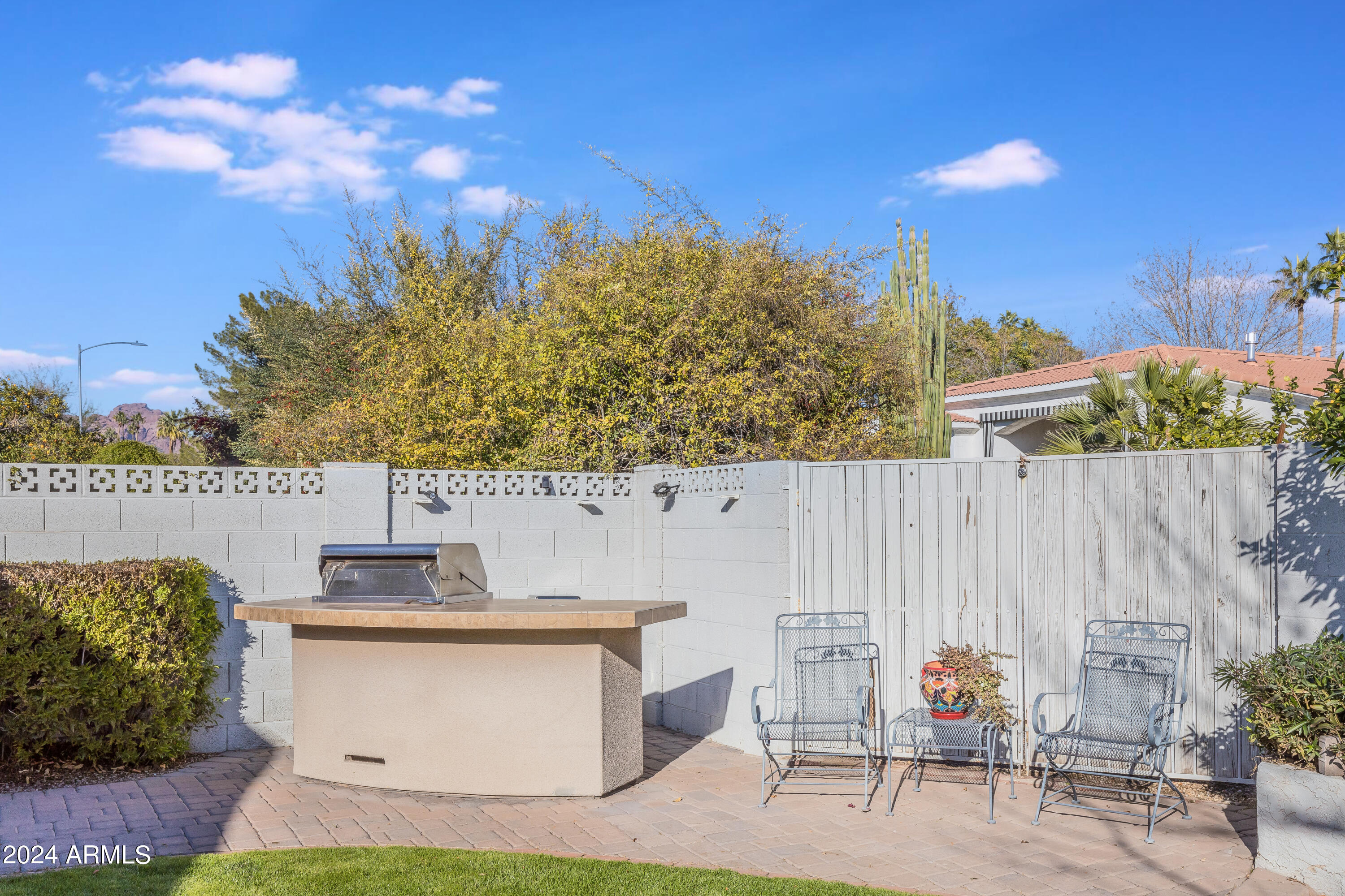 3033 N 49TH Court