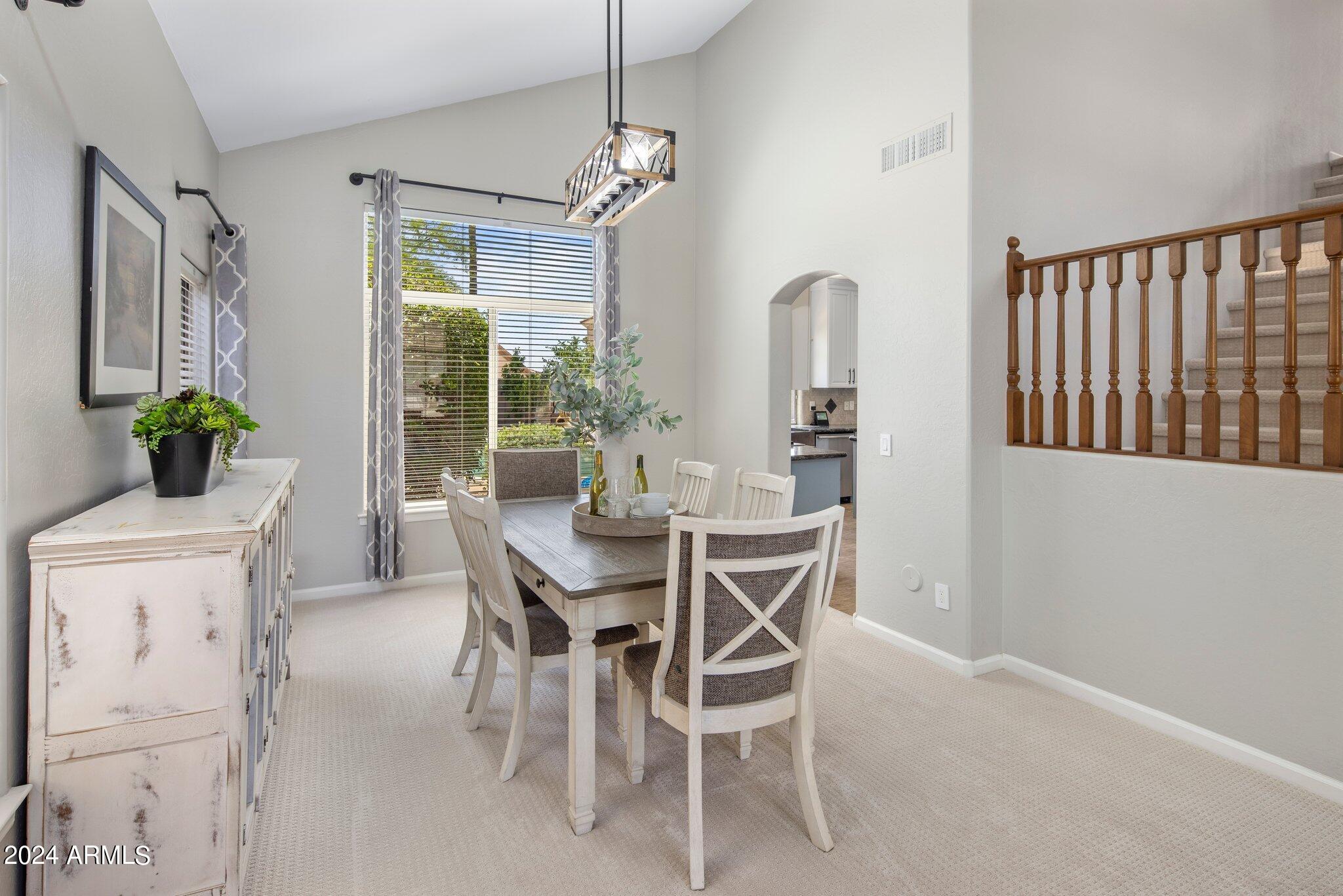 4909 E MICHELLE Drive