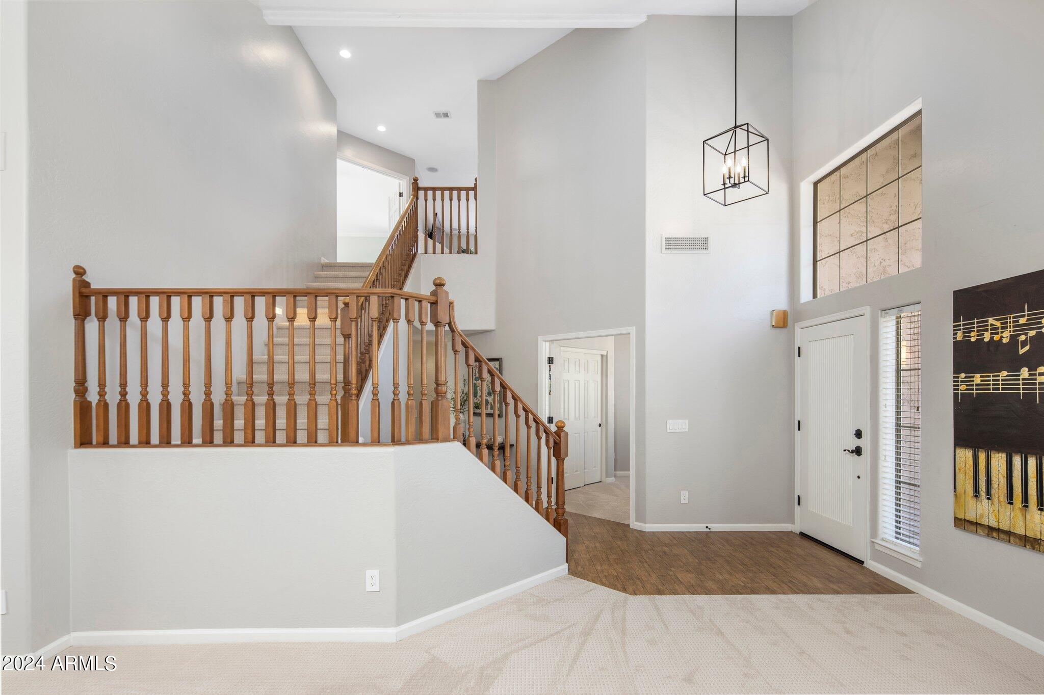 4909 E MICHELLE Drive