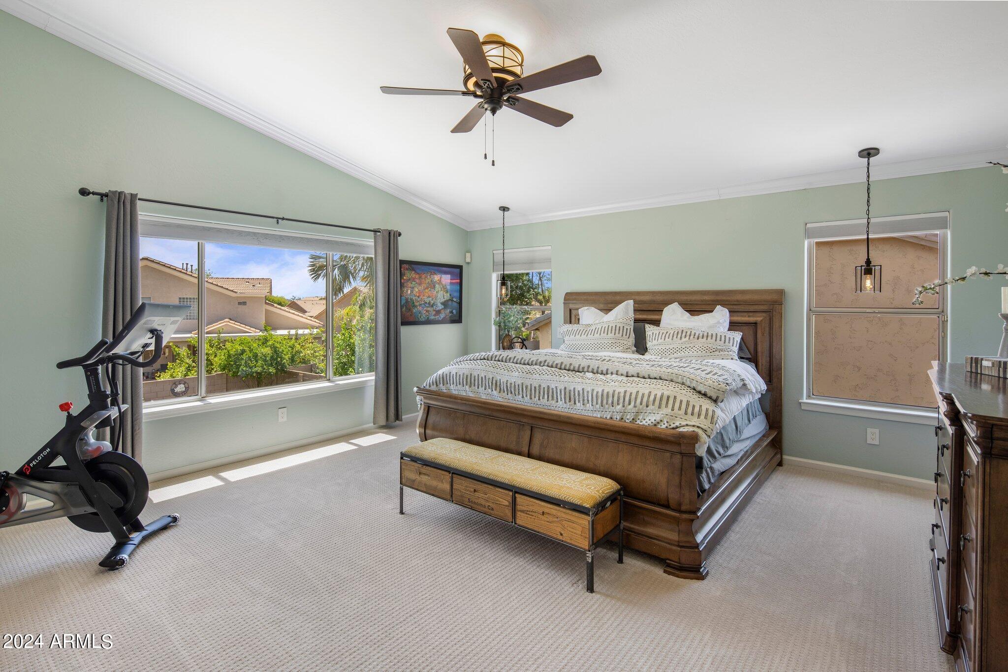 4909 E MICHELLE Drive