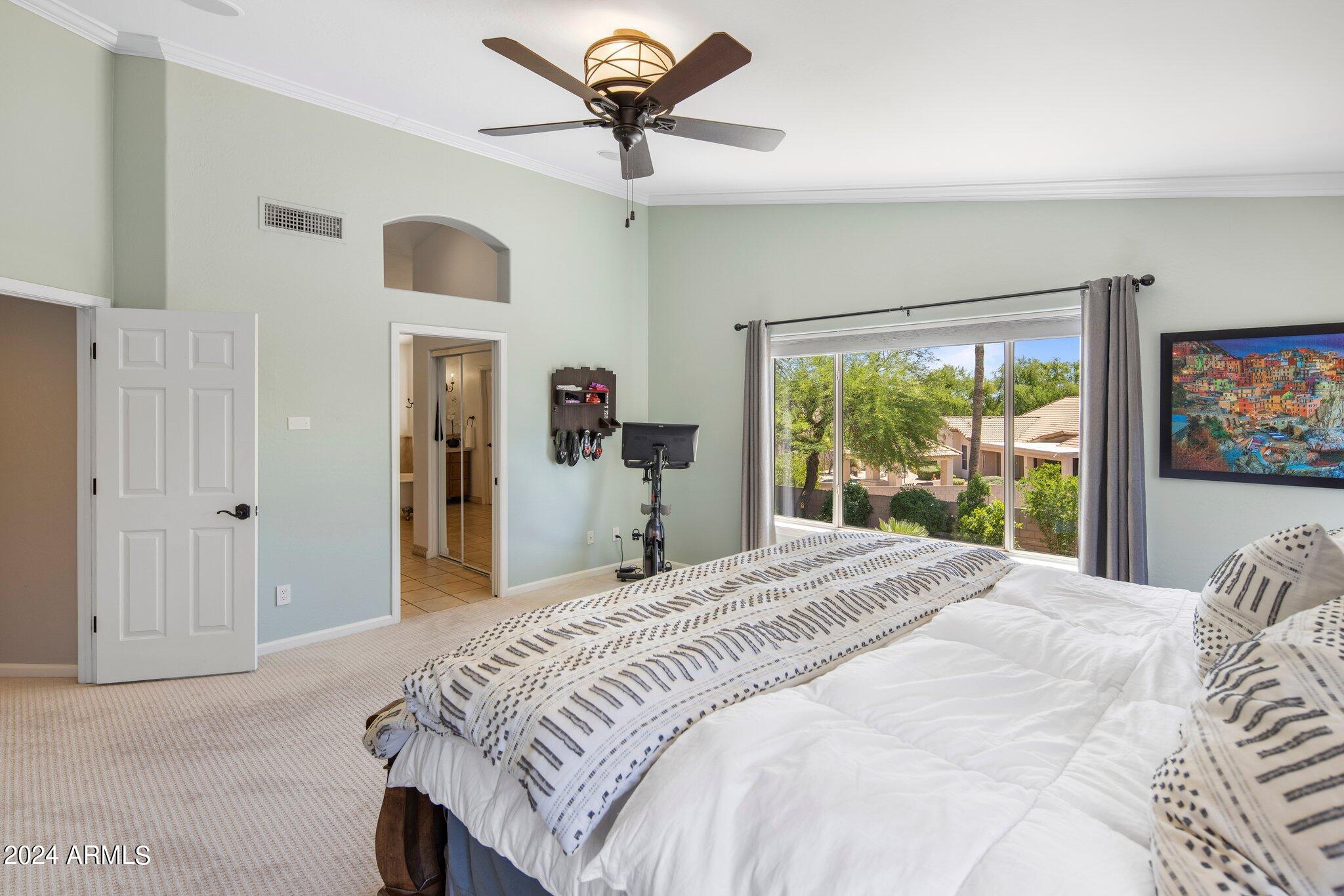 4909 E MICHELLE Drive