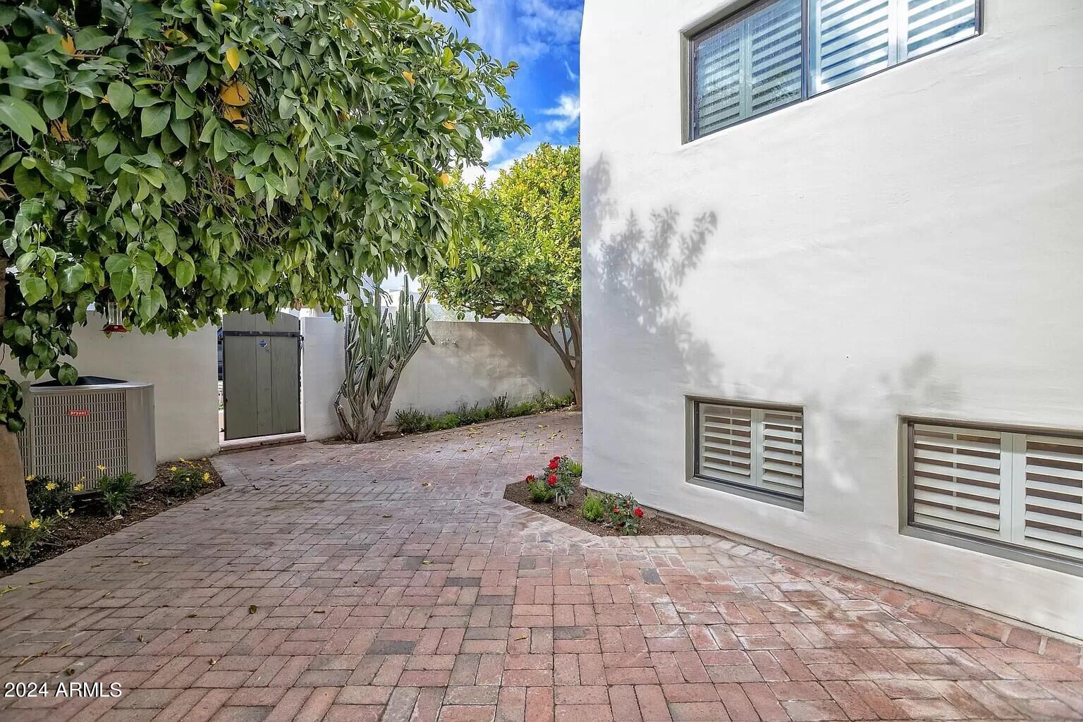 5101 N CASA BLANCA, 224