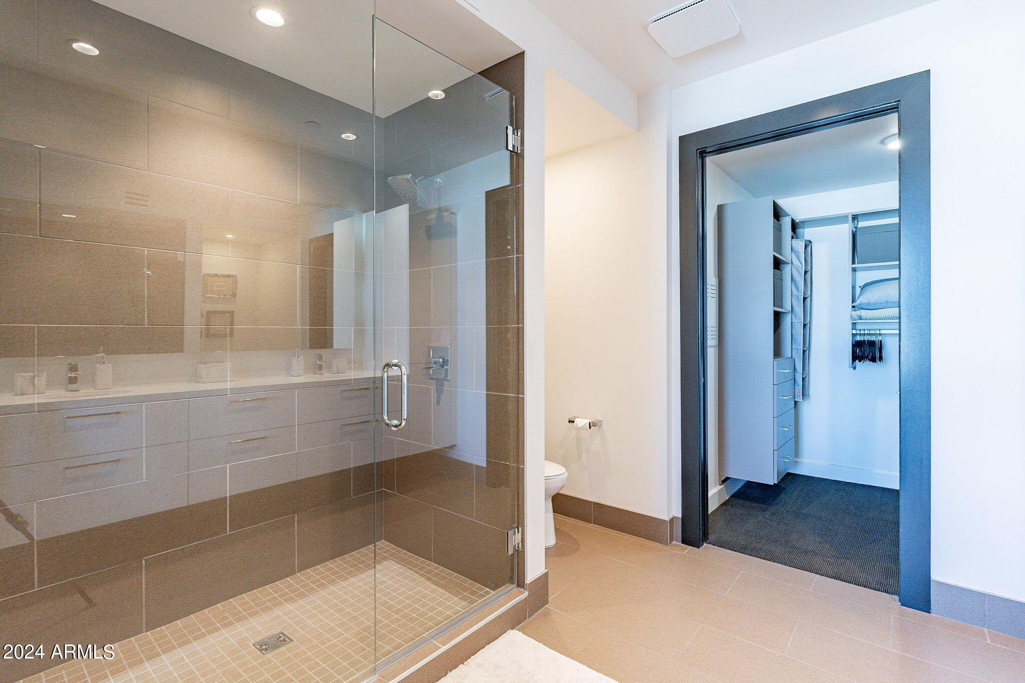 4422 N 75th Street Unit 5011