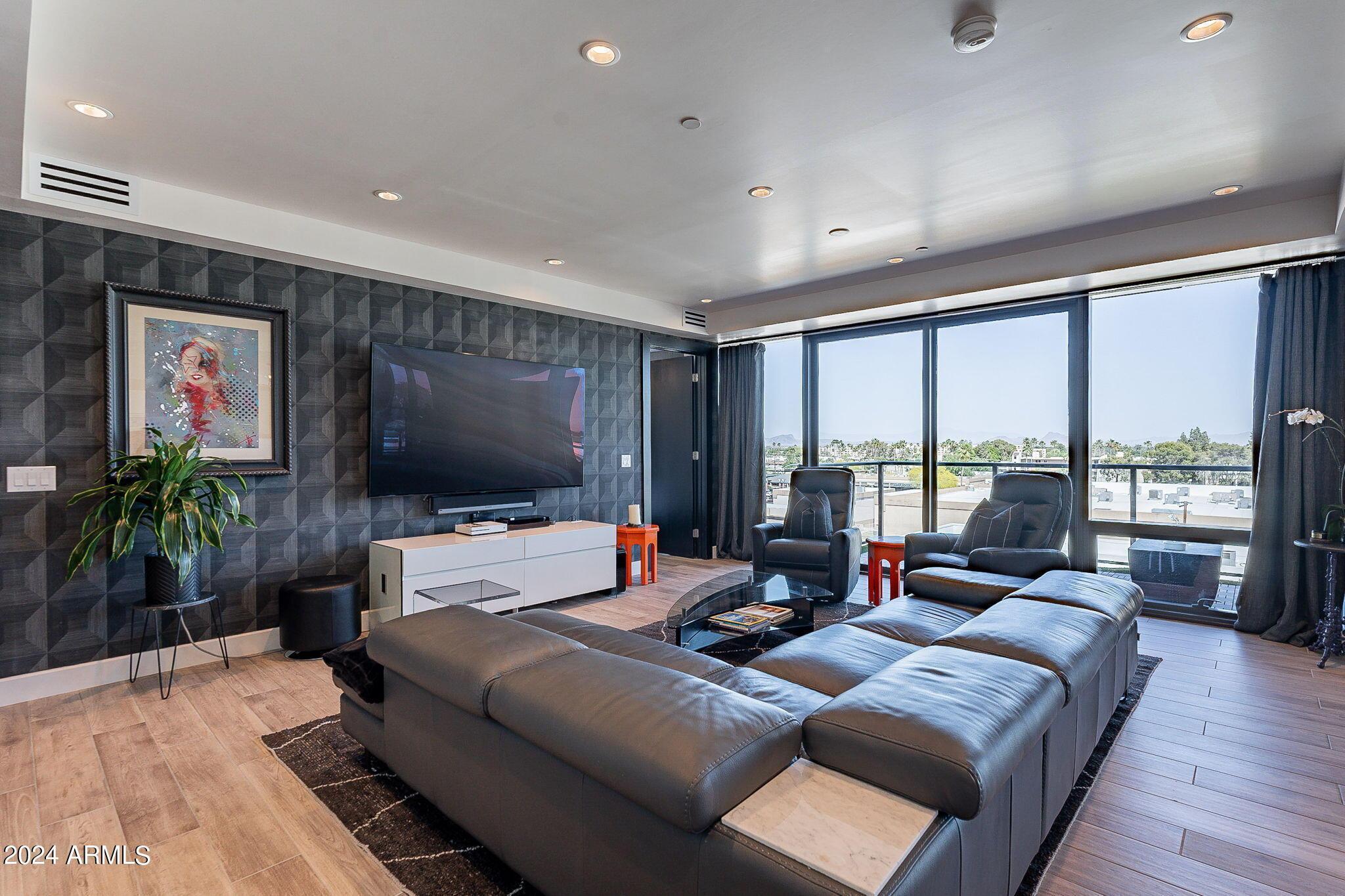 4422 N 75th Street Unit 5011