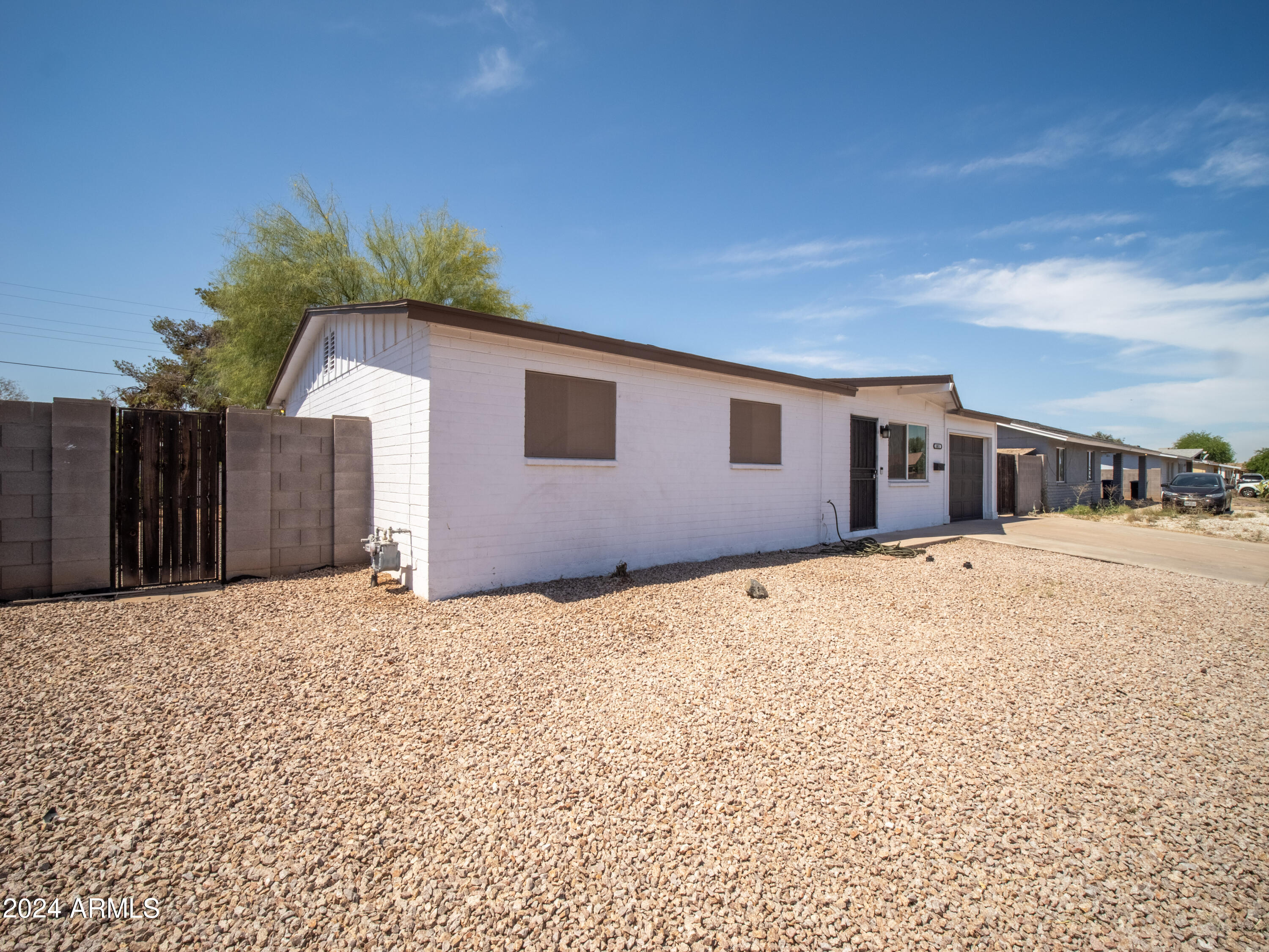 1011 W MCLELLAN Road