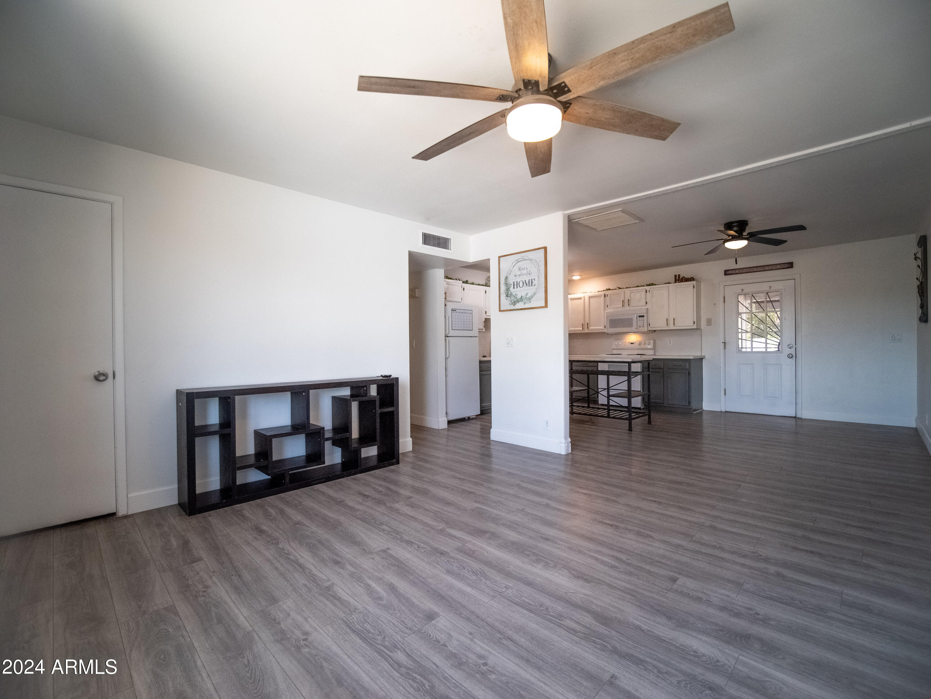 1011 W MCLELLAN Road