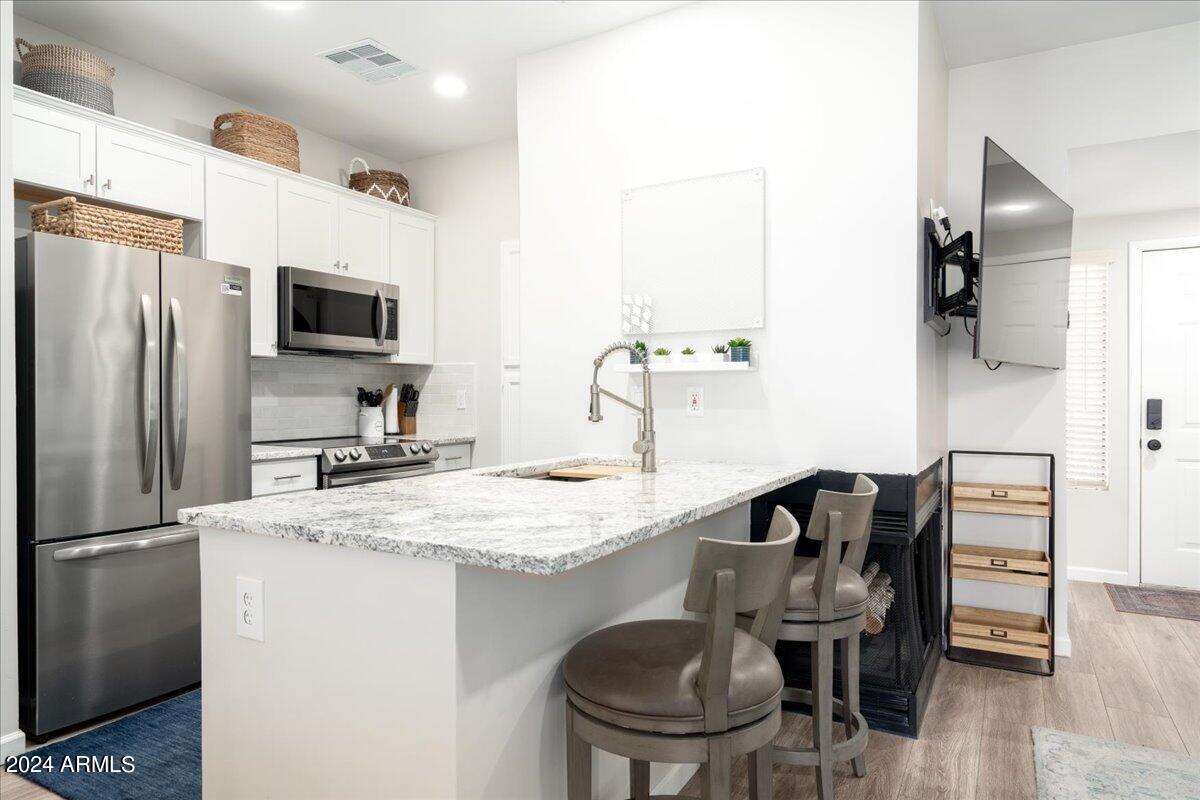 9711 E MOUNTAIN VIEW Road # 2504