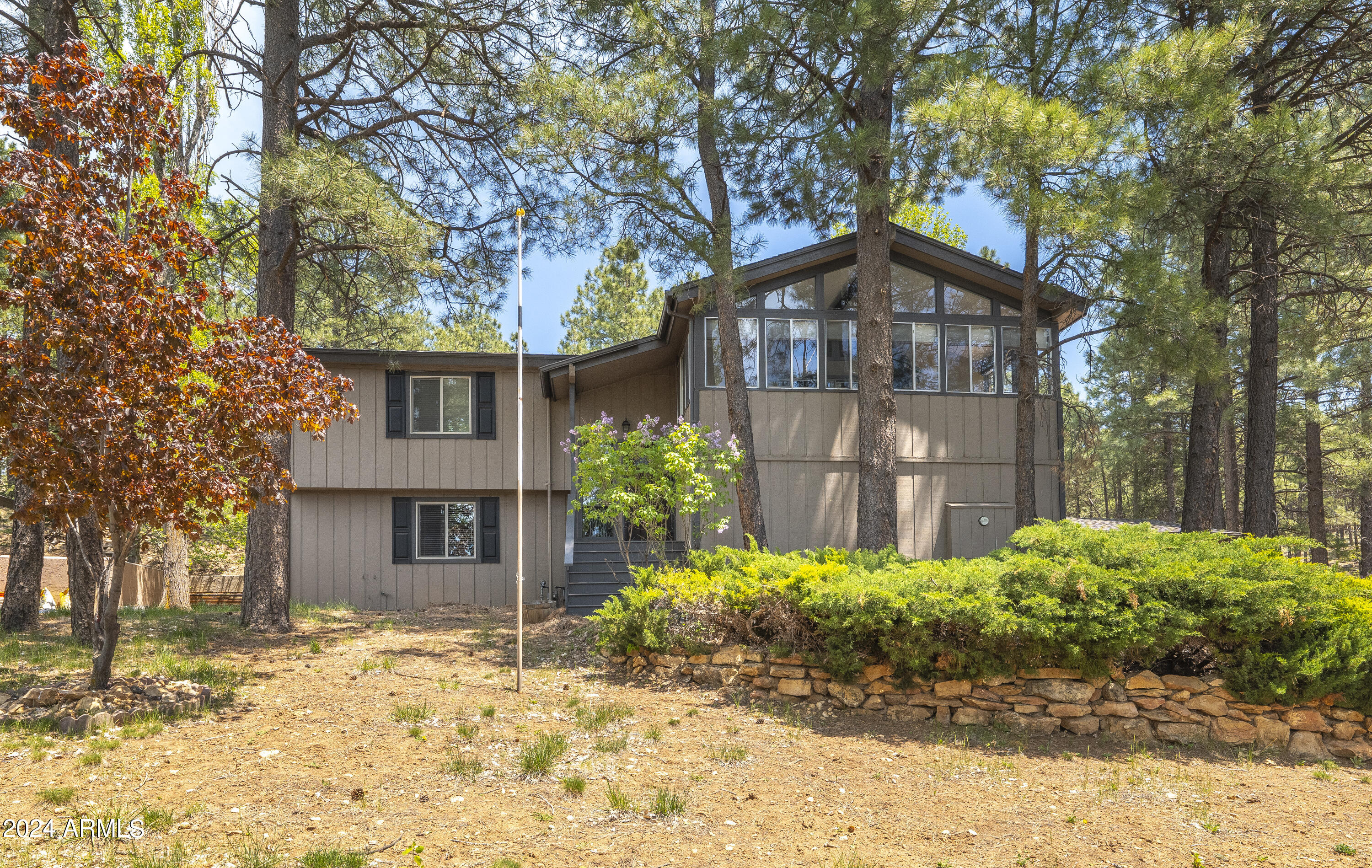 1782 N EDGEWOOD Street