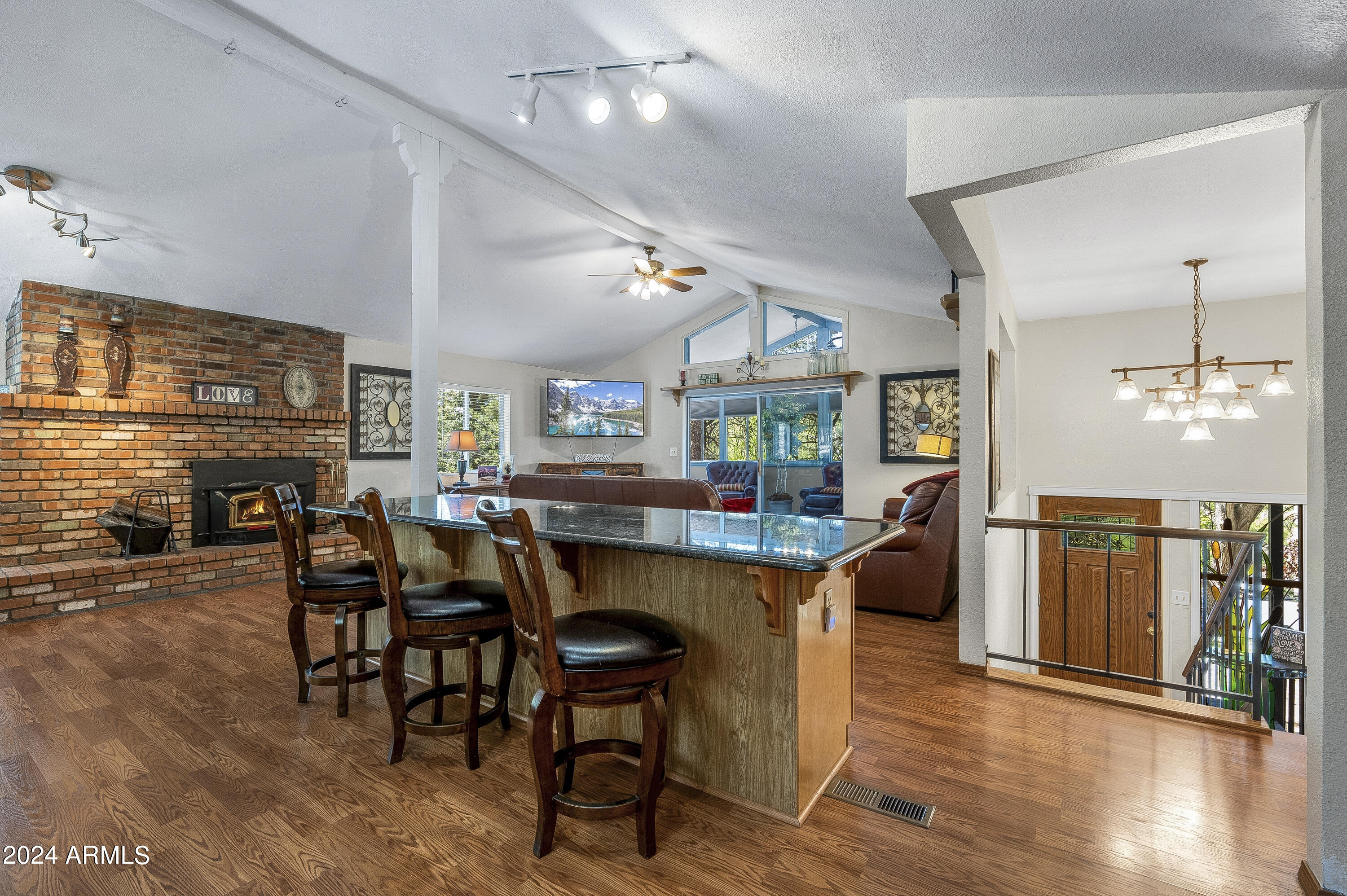 1782 N EDGEWOOD Street