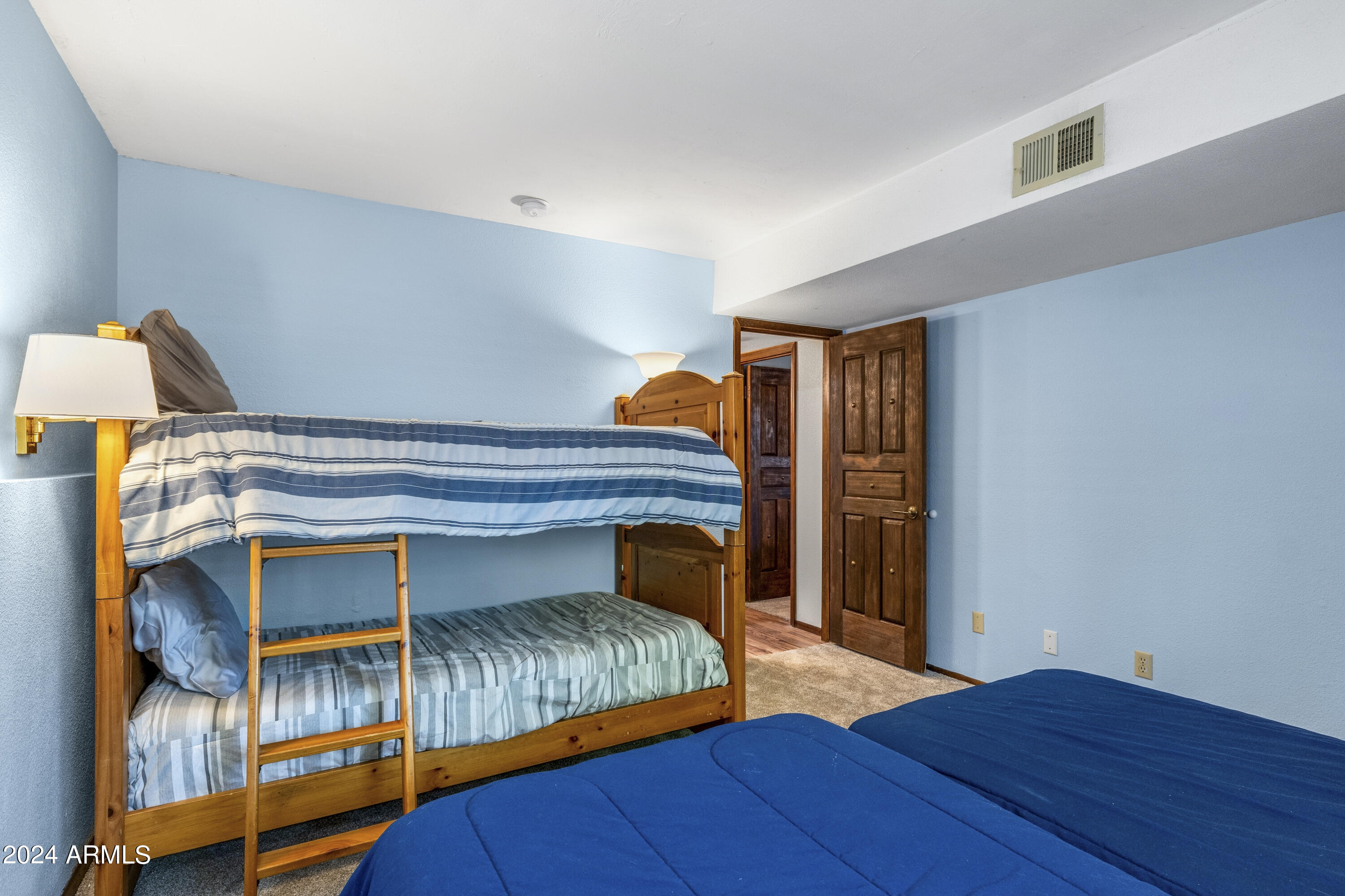 1782 N EDGEWOOD Street