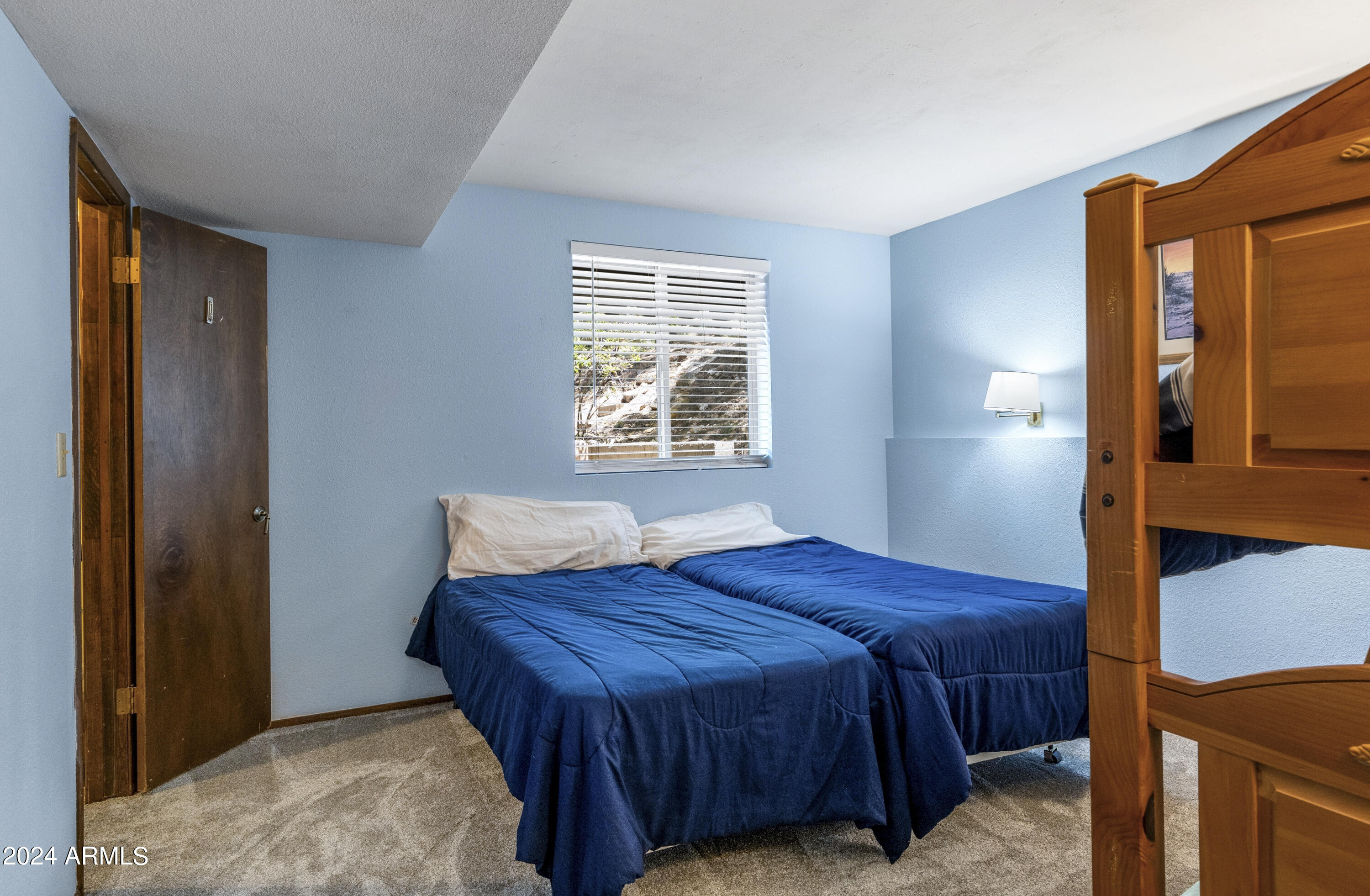 1782 N EDGEWOOD Street