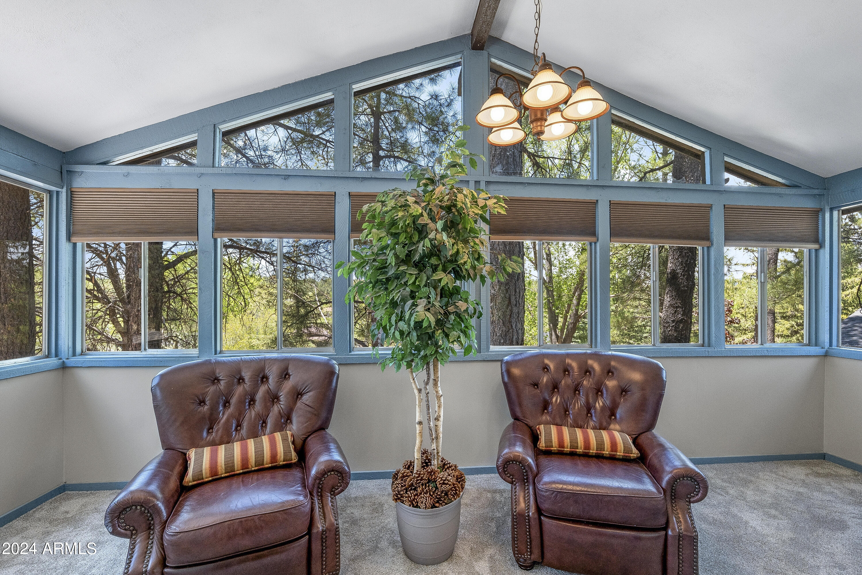 1782 N EDGEWOOD Street