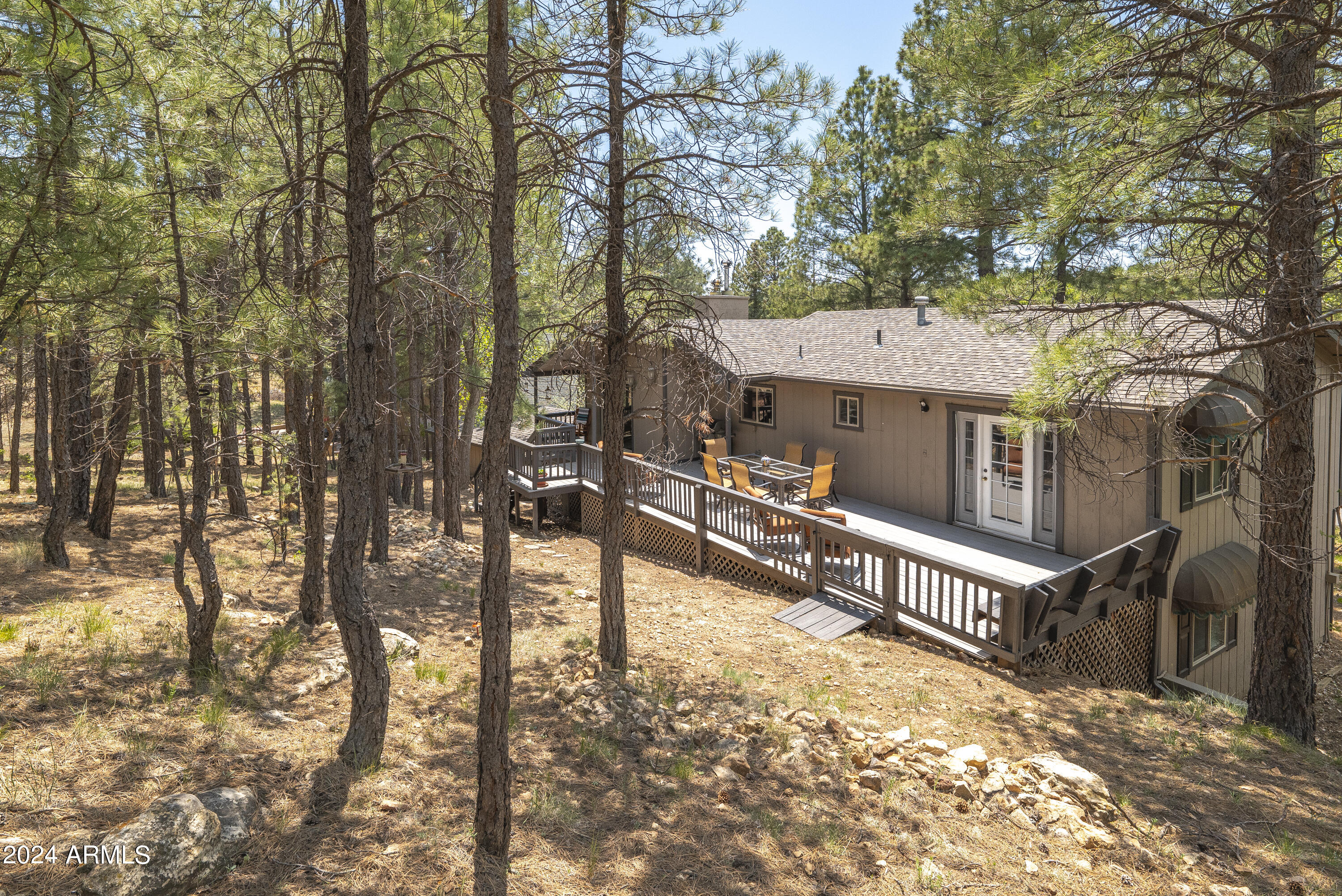 1782 N EDGEWOOD Street