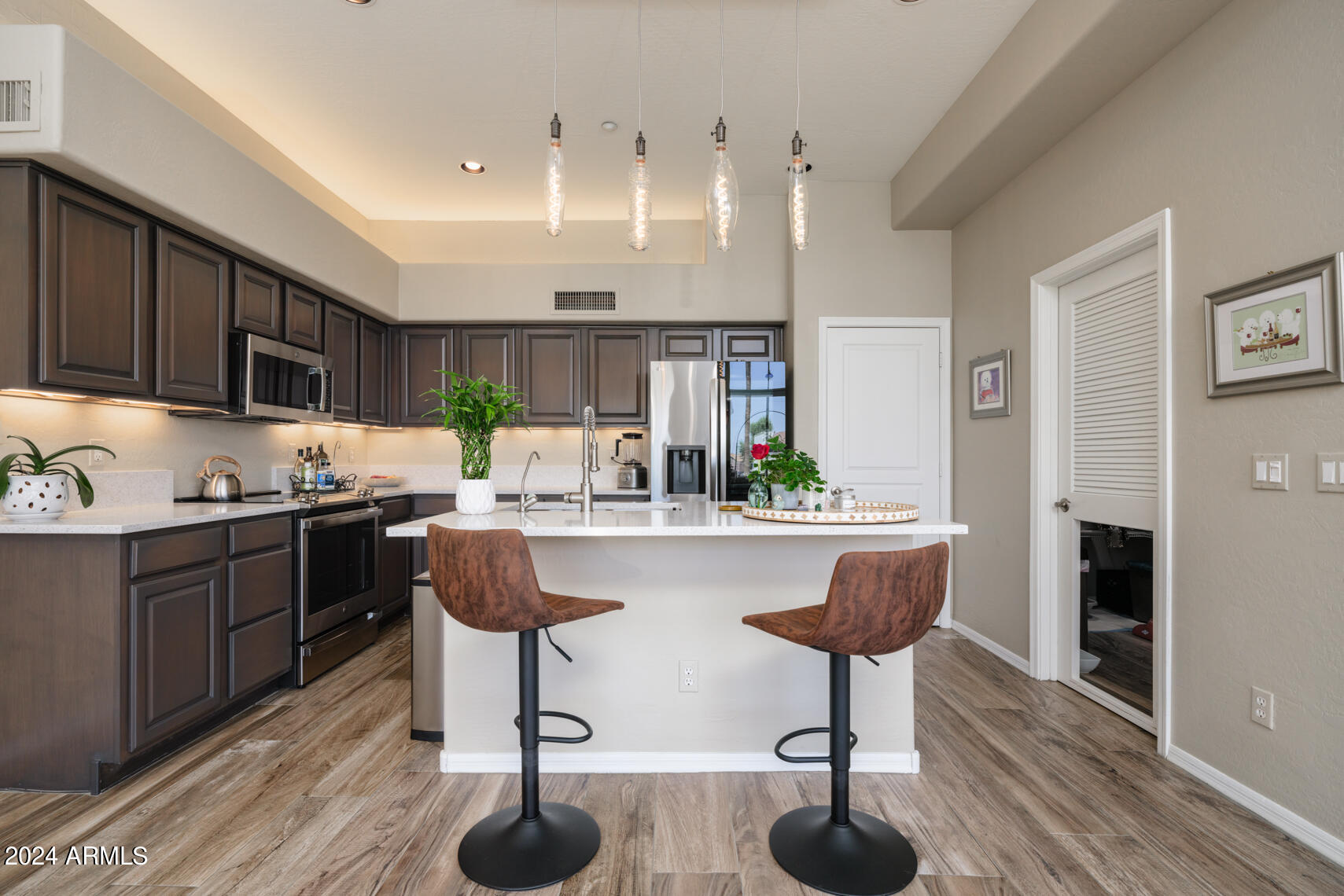 2019 E CAMPBELL Avenue, 108